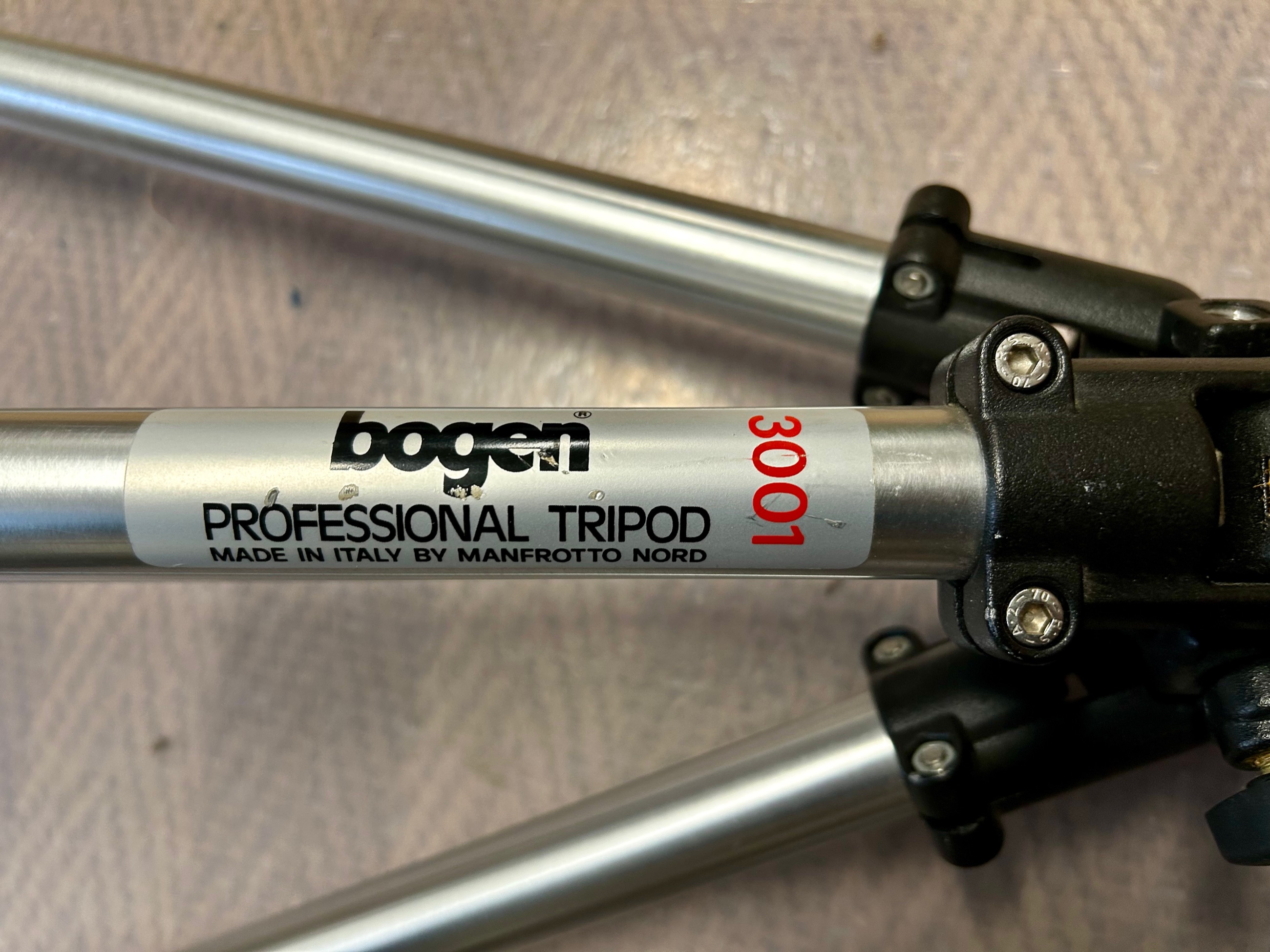 Meade 20 X 80 Binoculars  - 8 - 1763929670810_F0CF1E51-F624-4A79-B8B6-AE129DC117C0_1_201_a