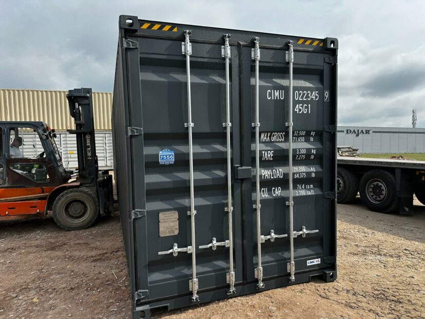 Photo of 40-foot HC shipping container