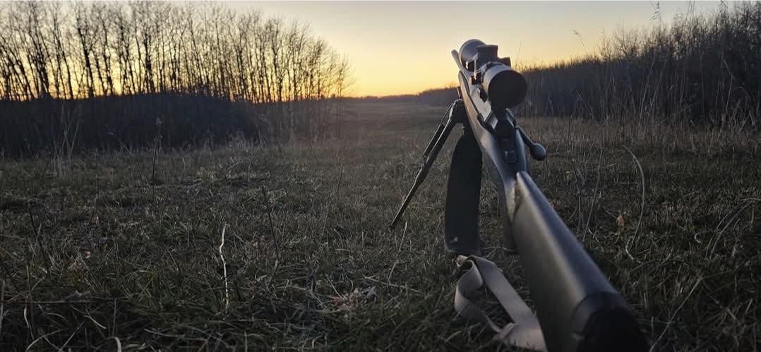 Browning .270 bolt action rifle and accessories - 2 - 1764105935482_24539