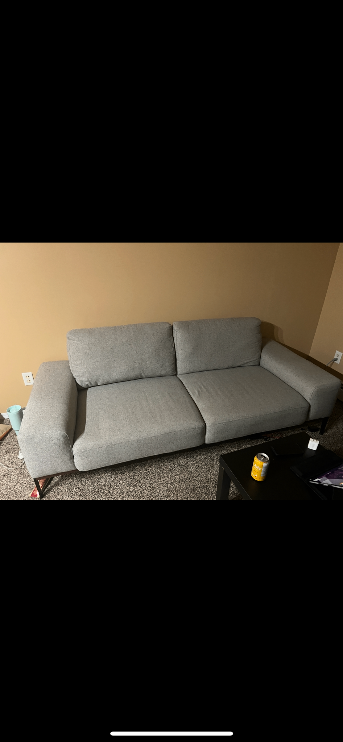 Photo of Couch/sofa/loveseat