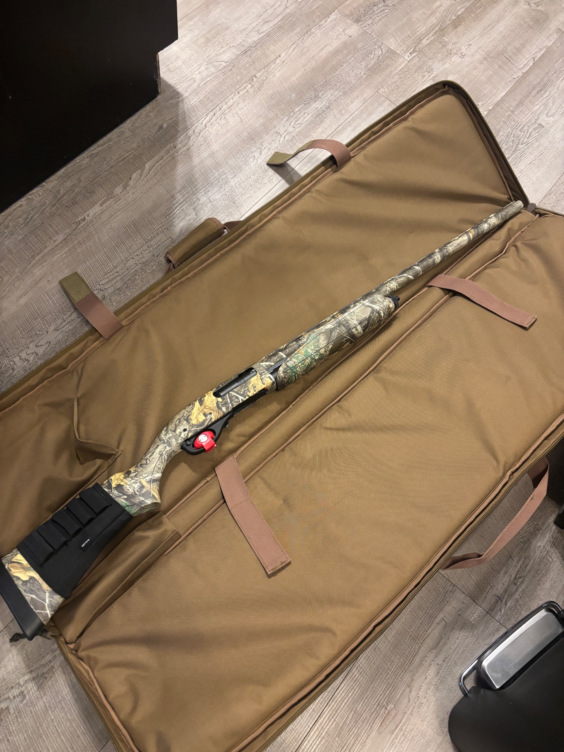 Photo of Mossy oak Remington 870 express super magnum