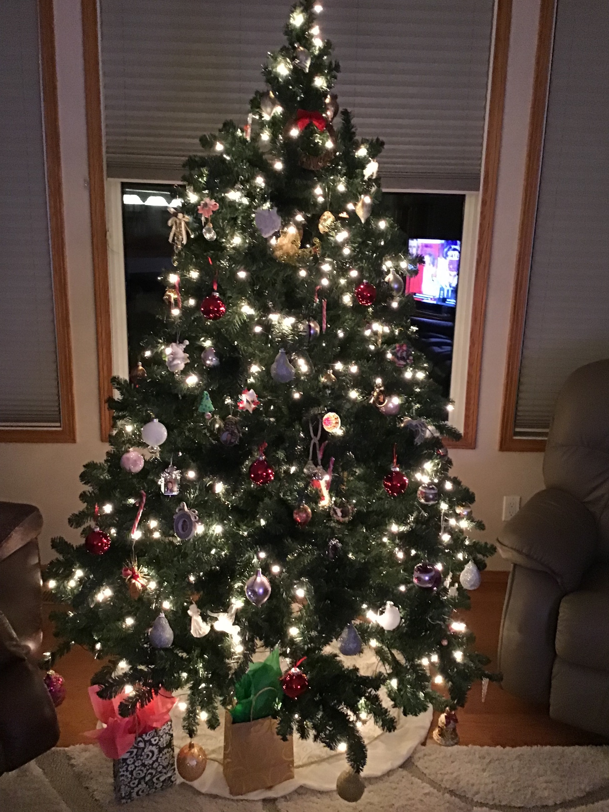 Photo of Pre-lit Christmas tree. Only used 3 times. Senior couple downsizing. 