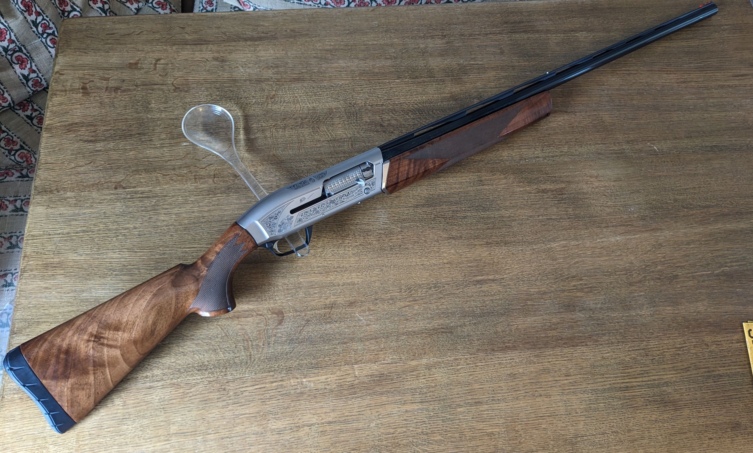 Photo of BROWNING MAXUS Sporting Clays SA Shotgun - 12 ga, 3" Shell, 28" Barrel, Grade II Walnut Stock - Nice!