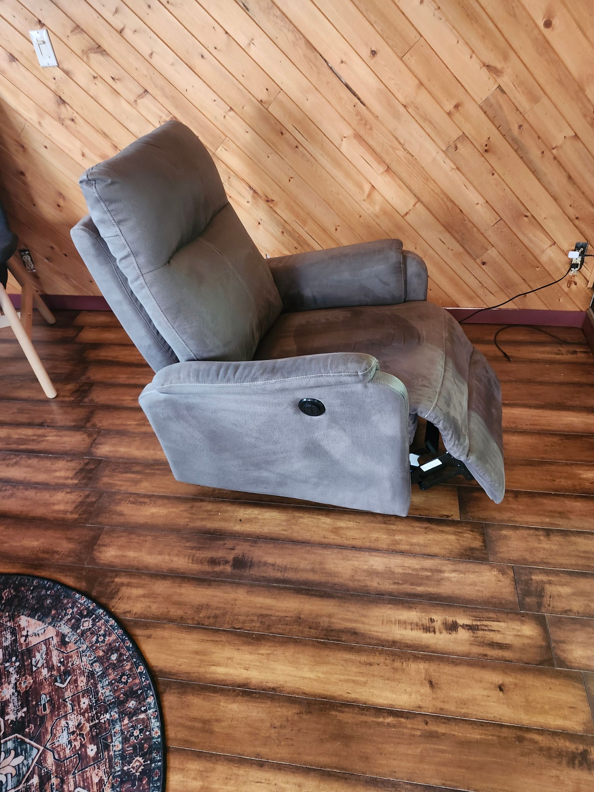 Photo of Gray recliner 