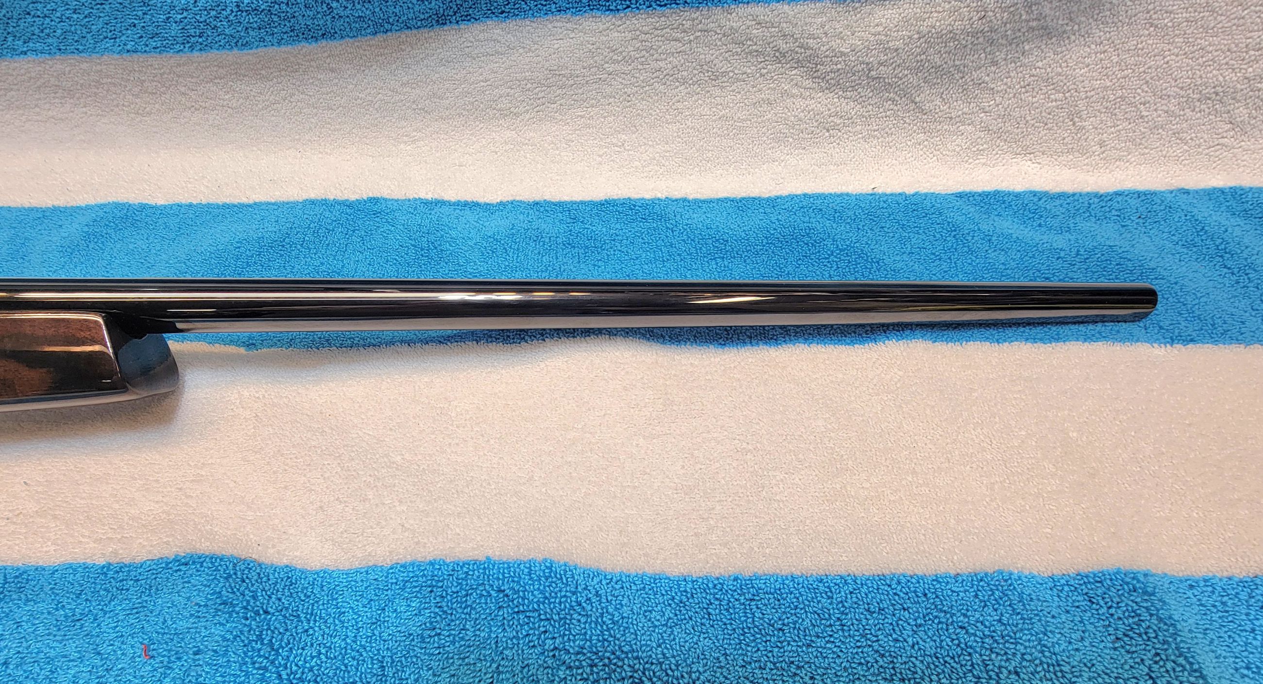 Weatherby Mark V Deluxe in 300 Wby Mag - 2 - 1765431360318_20251210_103303