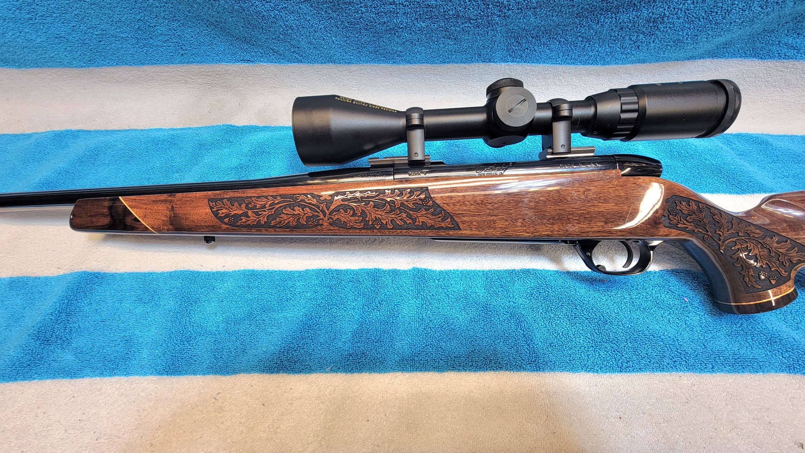 Weatherby Mark V Deluxe in 300 Wby Mag - 7 - 1765431360432_20251210_103333