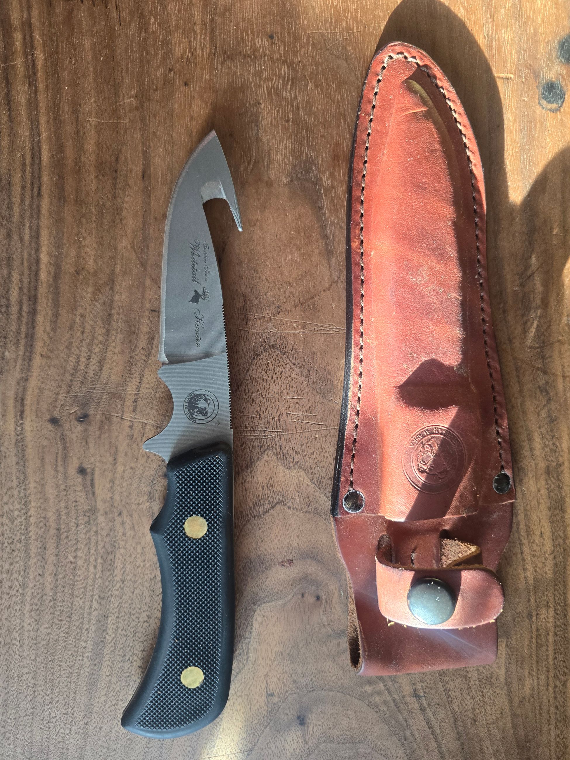 Photo of Knives of Alaska whitetail Skinner