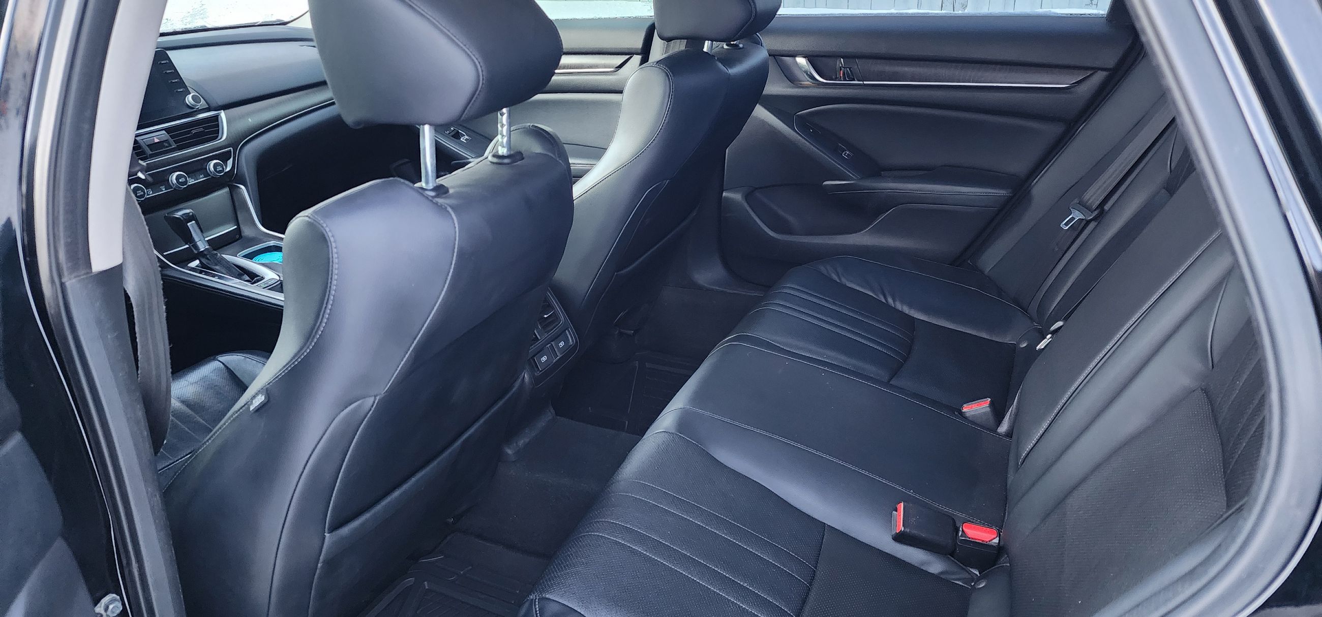 Photo of 2018 Honda Accord Touring GREAT DEAL