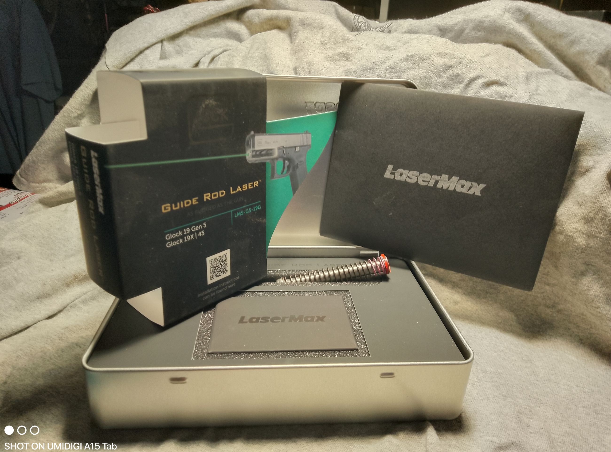 Photo of  BNIB GLOCK Lasermax Guide Rod Laser for Glock 19 Gen 5 or Glock 19X / 45 LMS-G5-19G