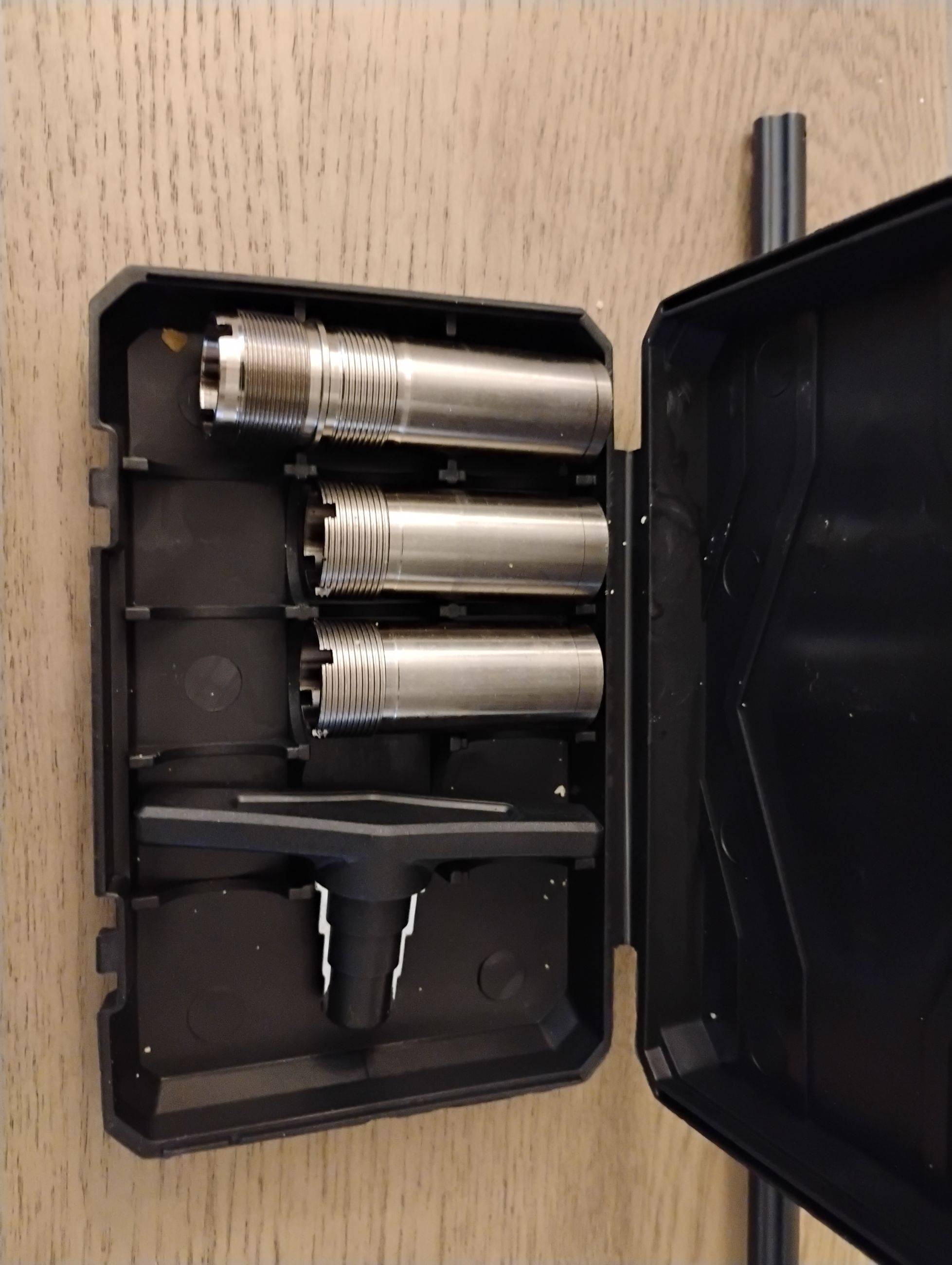 BRAND NEW TAC 12 SEMI AUTO 12 GAUGE, C/W HOLOGRAPHIC SIGHT.  - 4 - 1765837485441_1000001008