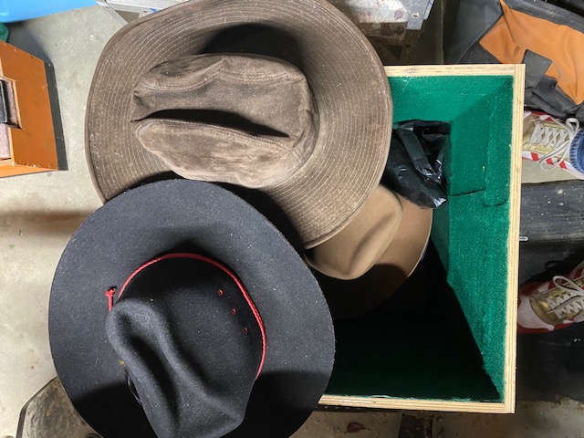 Reduced: Western blank shooting 6 shooters with 2 lever action blank rifles plus, new. - 12 - 1765924069858_IMG_4162