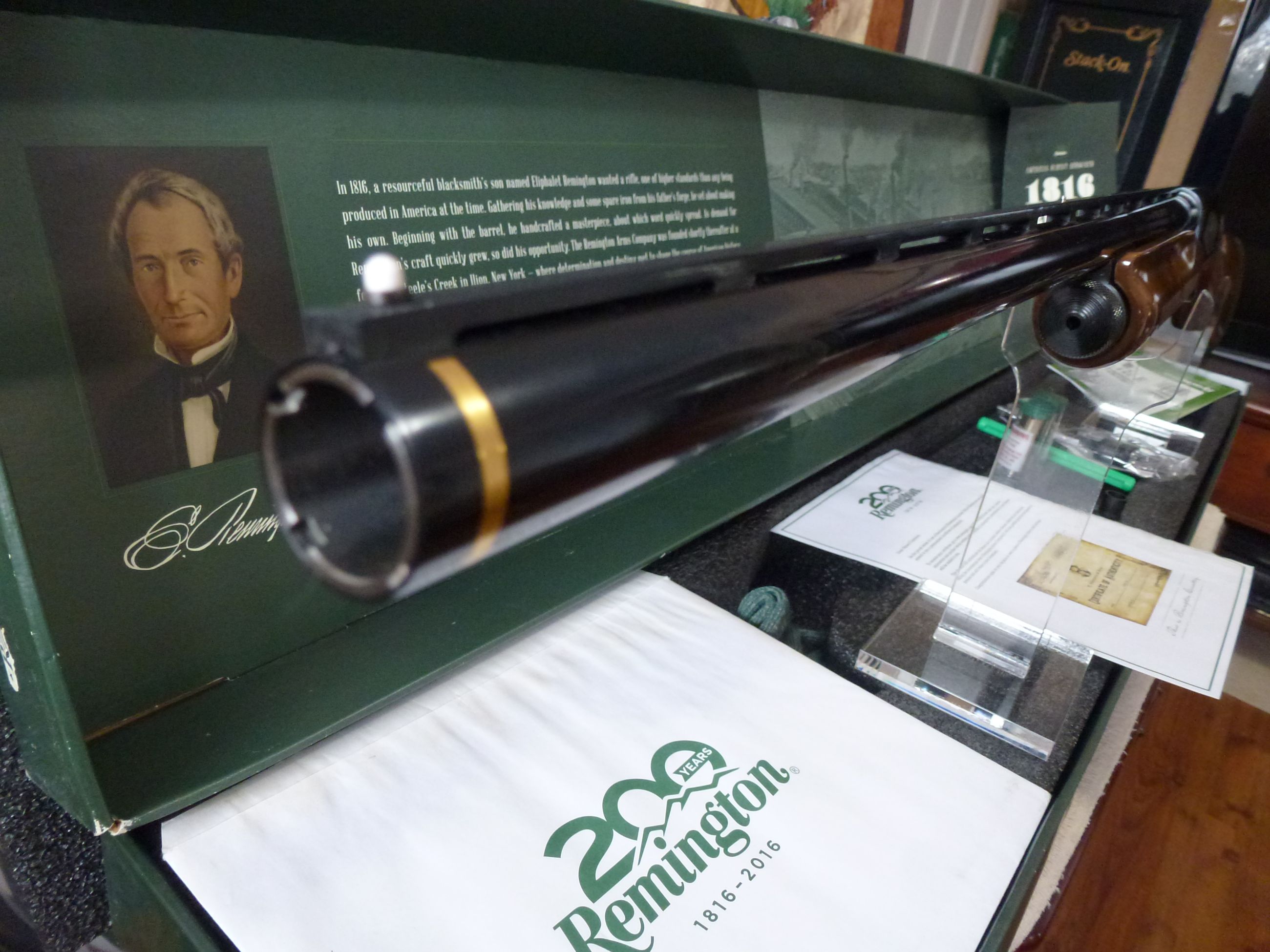 ***FOR COLLECTORS***REMINGTON MODEL 870 WINGMASTER -200th ANNIVERSARY LIMITED EDITION*** - 6 - 1766343647227_P1040905