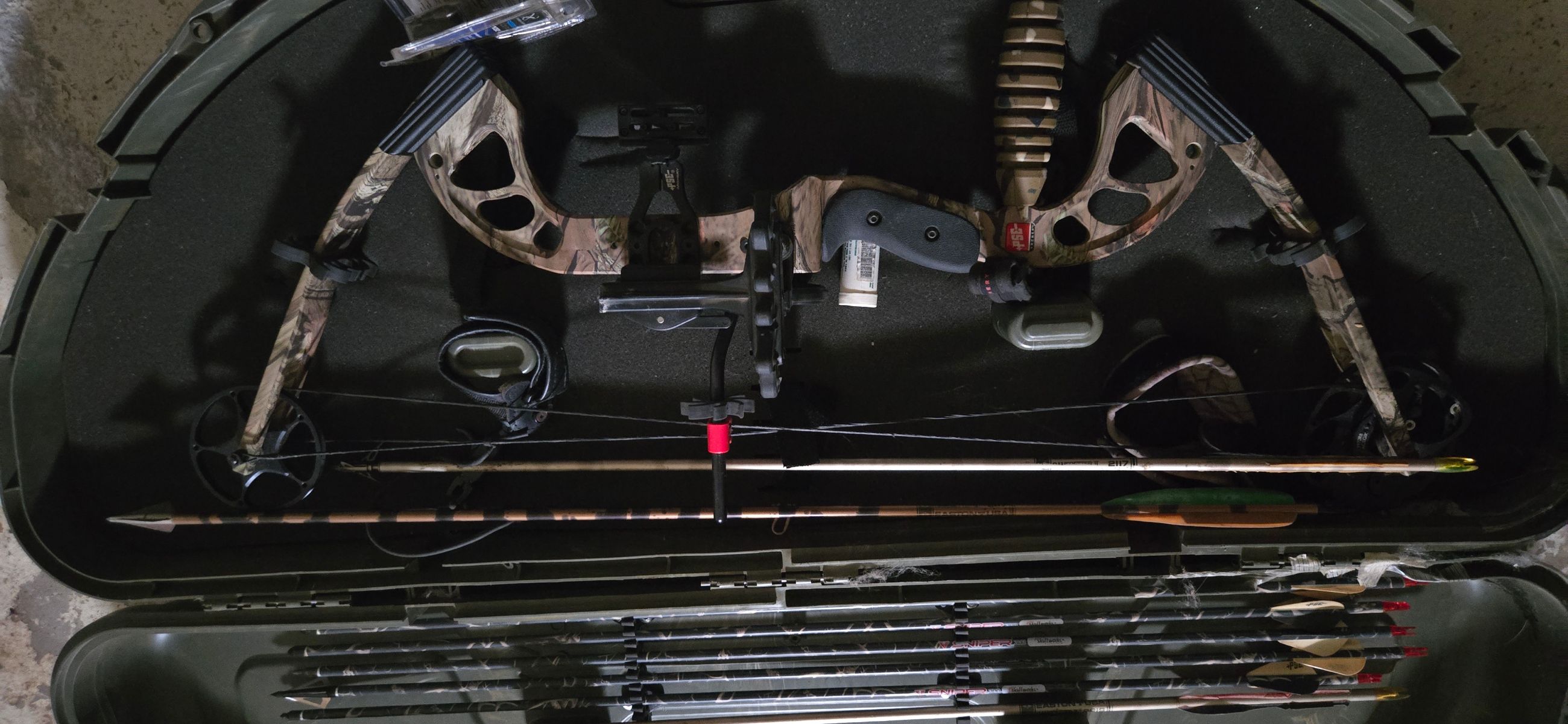 Photo of COMPOUND BOW PSE STINGER 