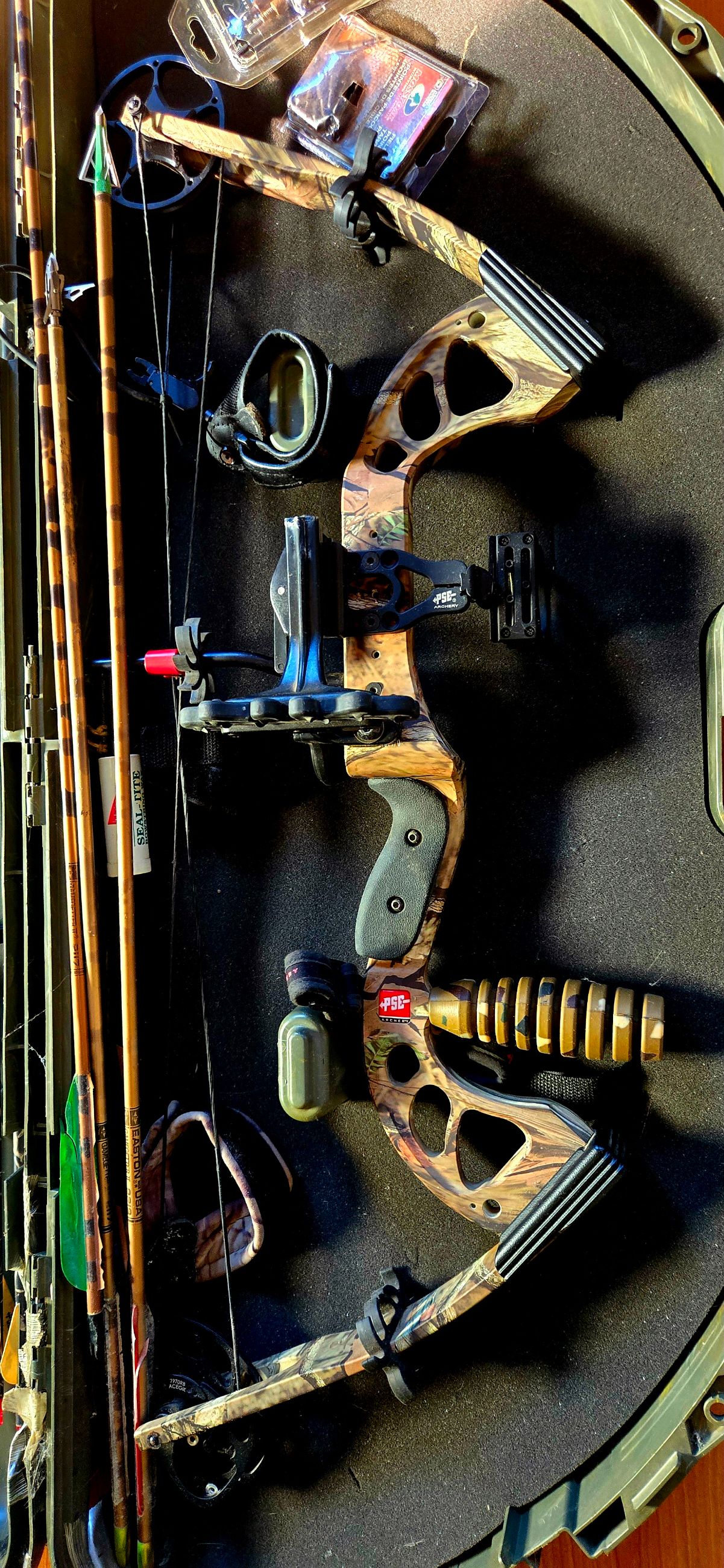 Photo of COMPOUND BOW PSE STINGER 