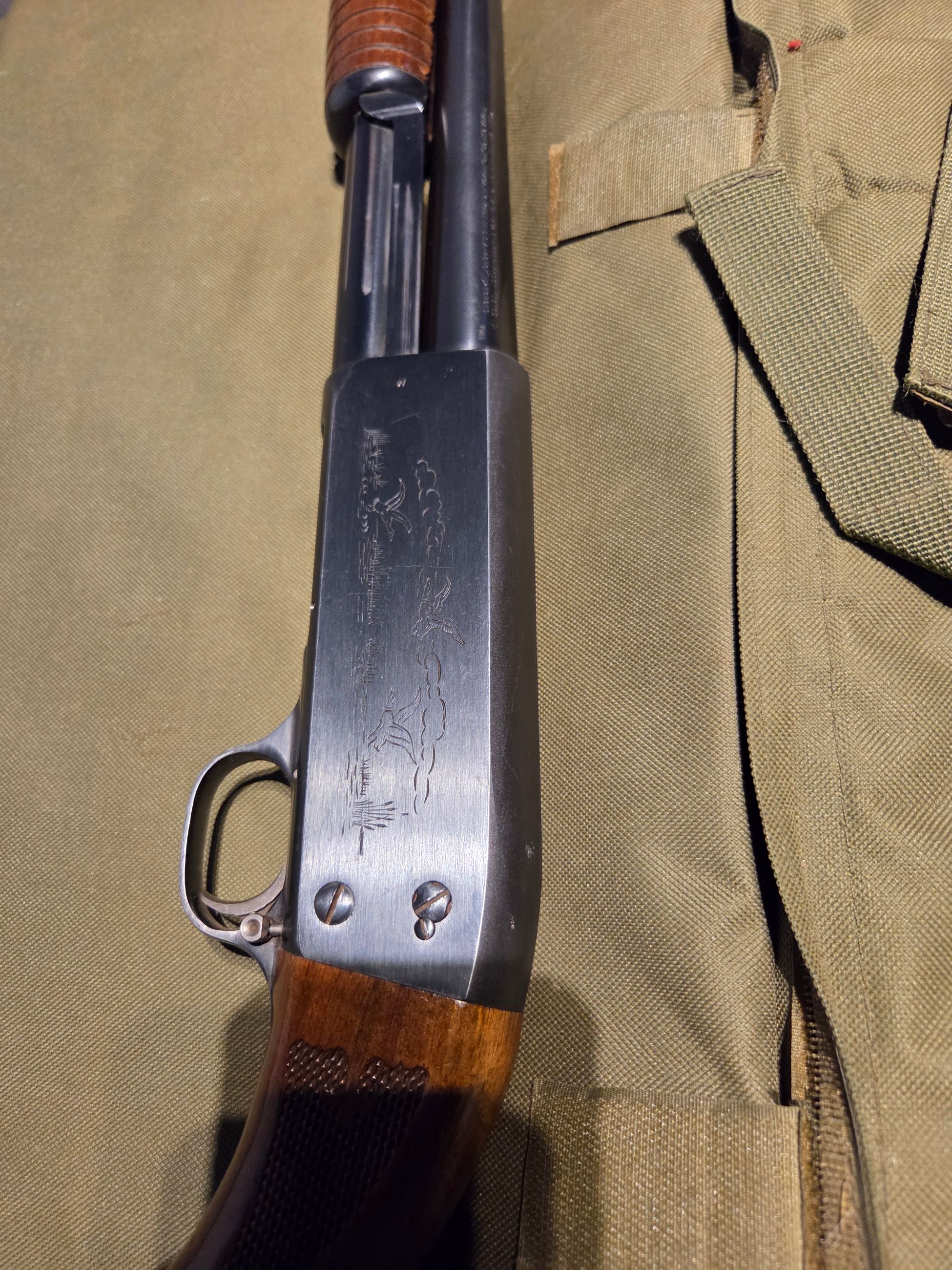 Ithaca model 37 - 6 - 1766964499012_2419