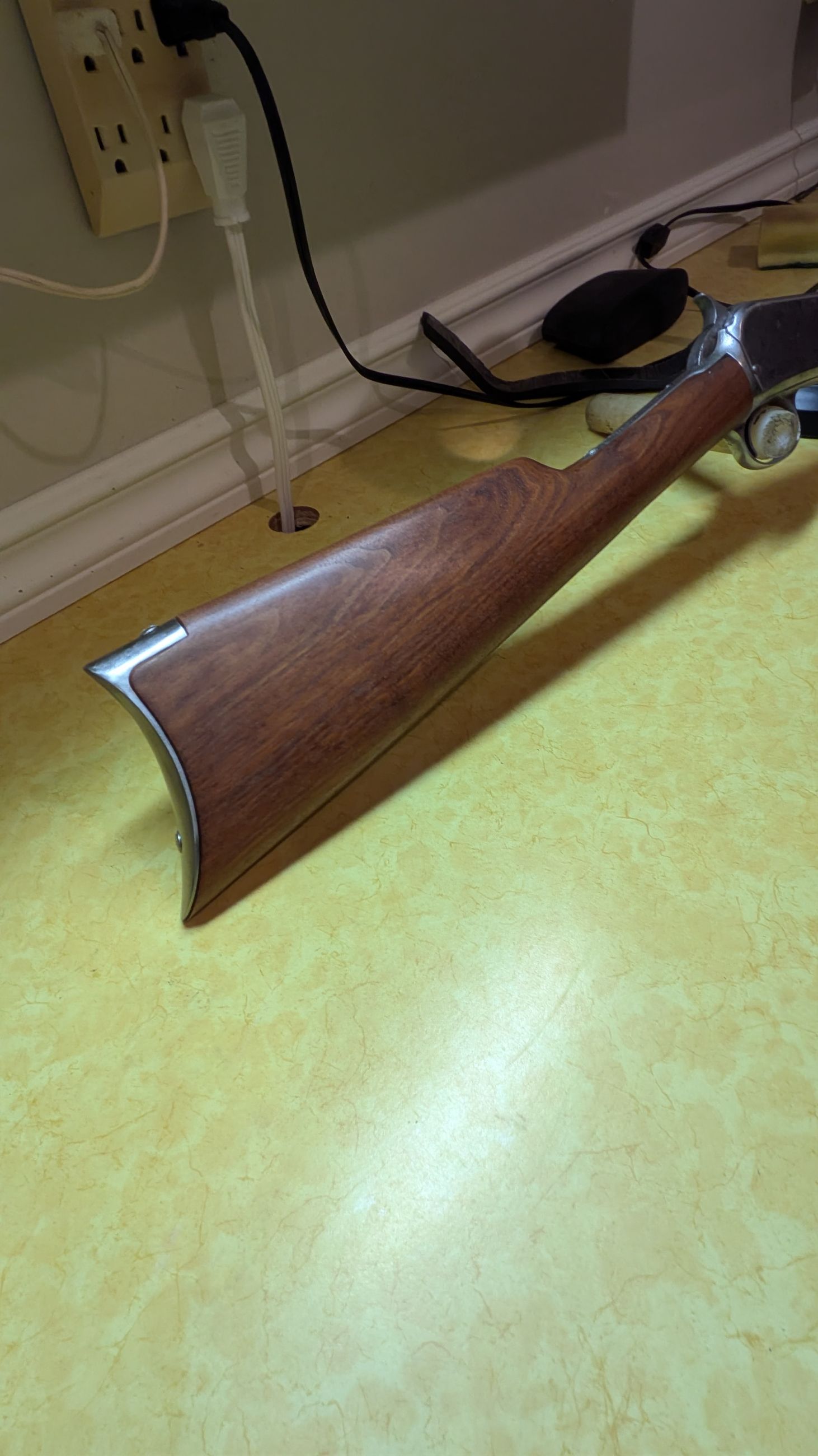 Vintage Collector Winchesters - 12 - 1767054275625_22 wood RS