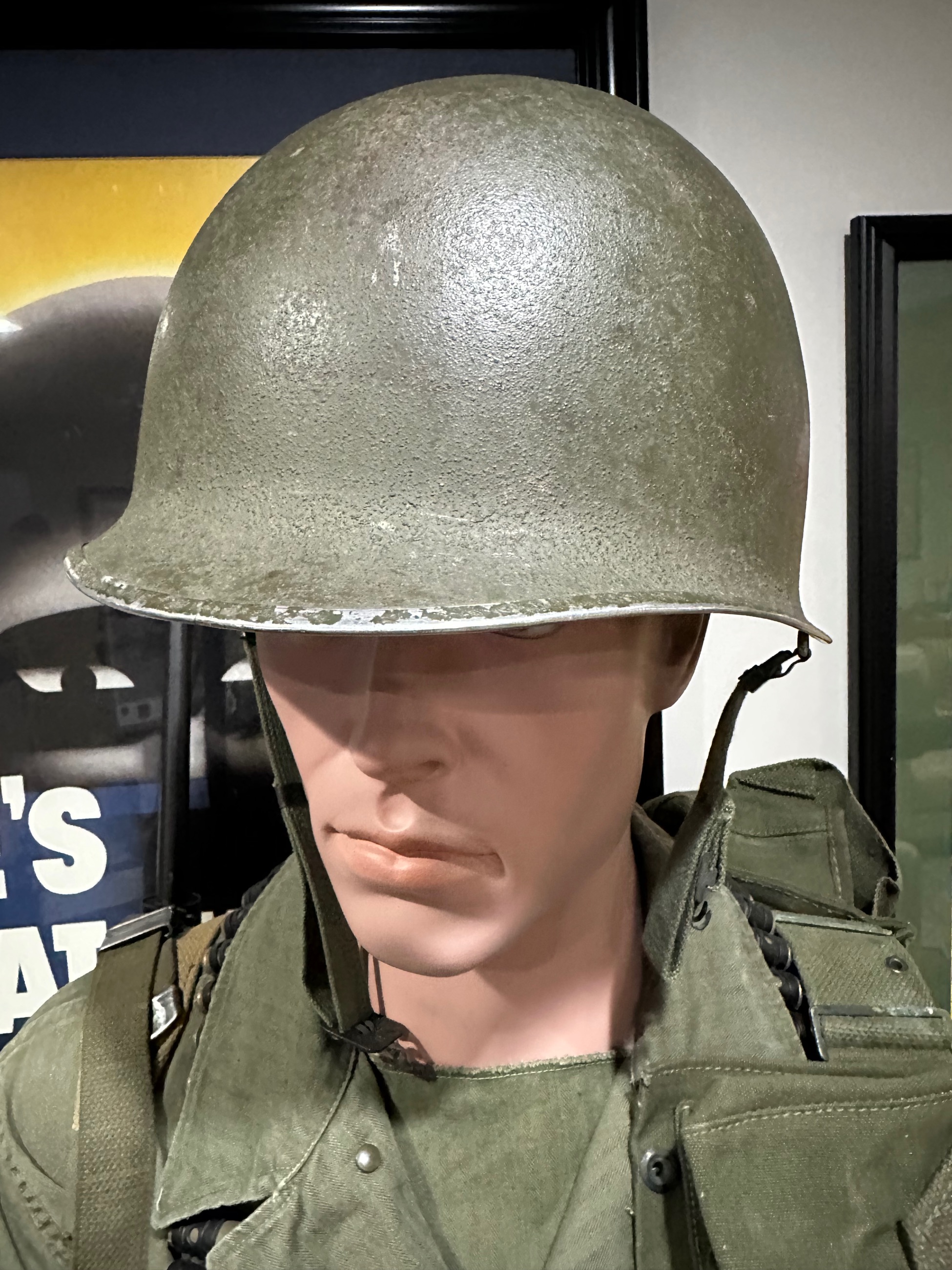 Photo of WW2 US Army Helmet 