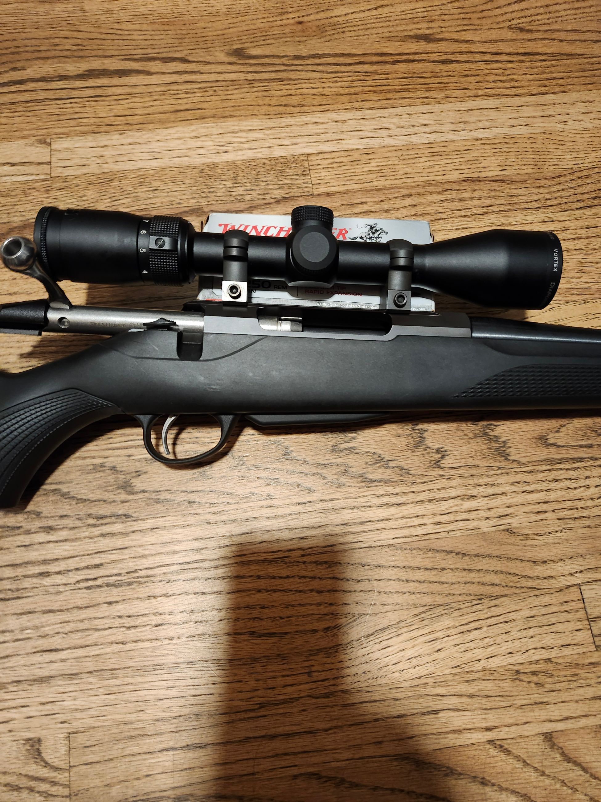 Tikka T3X 22-250 , 2 months old, Vortex Diamondback scope - 3 - 1767498751353_1000015931