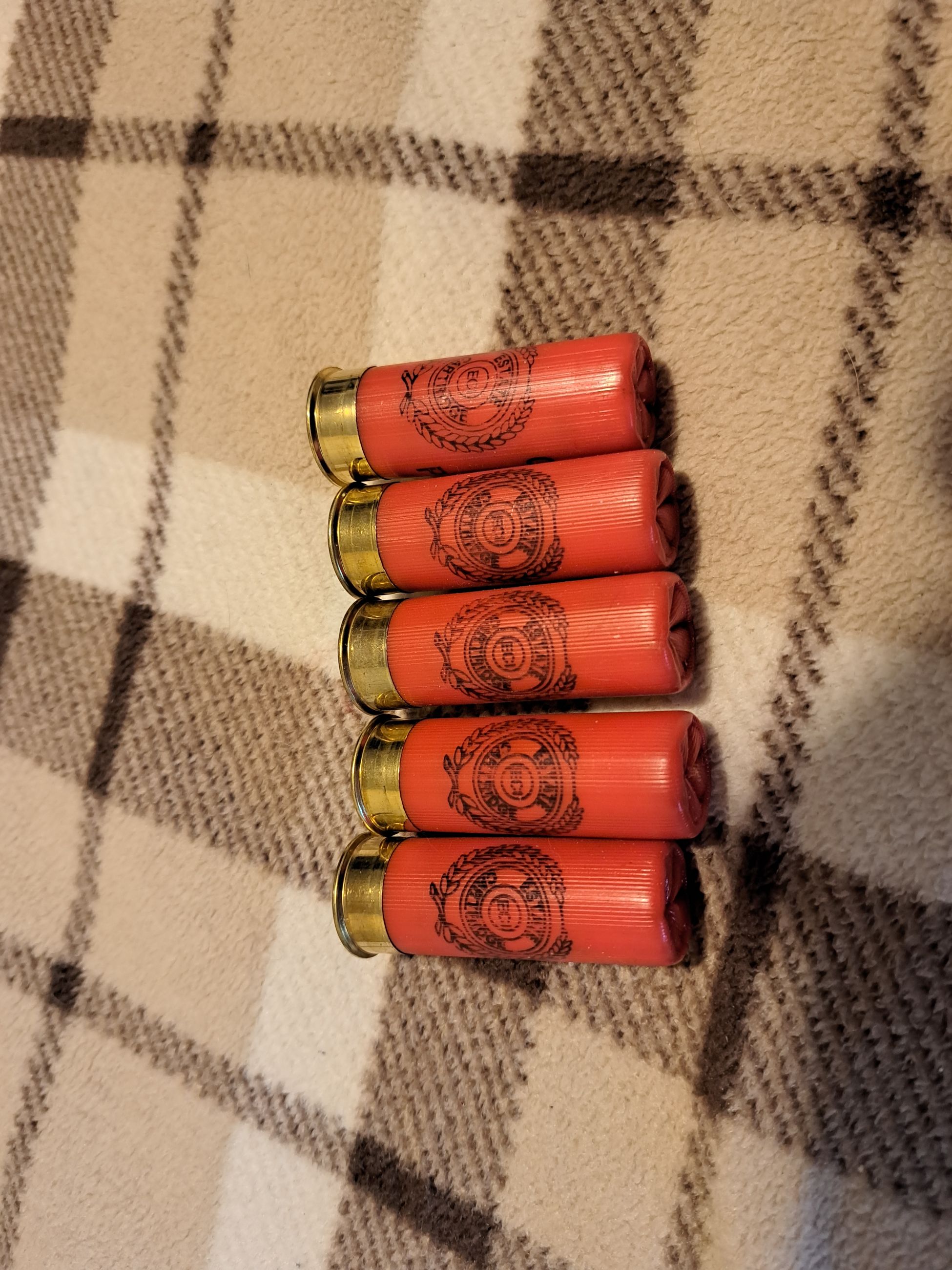 Photo of 12 GAUGE SLUGS AND 00 BUCKSHOT FORSALE 