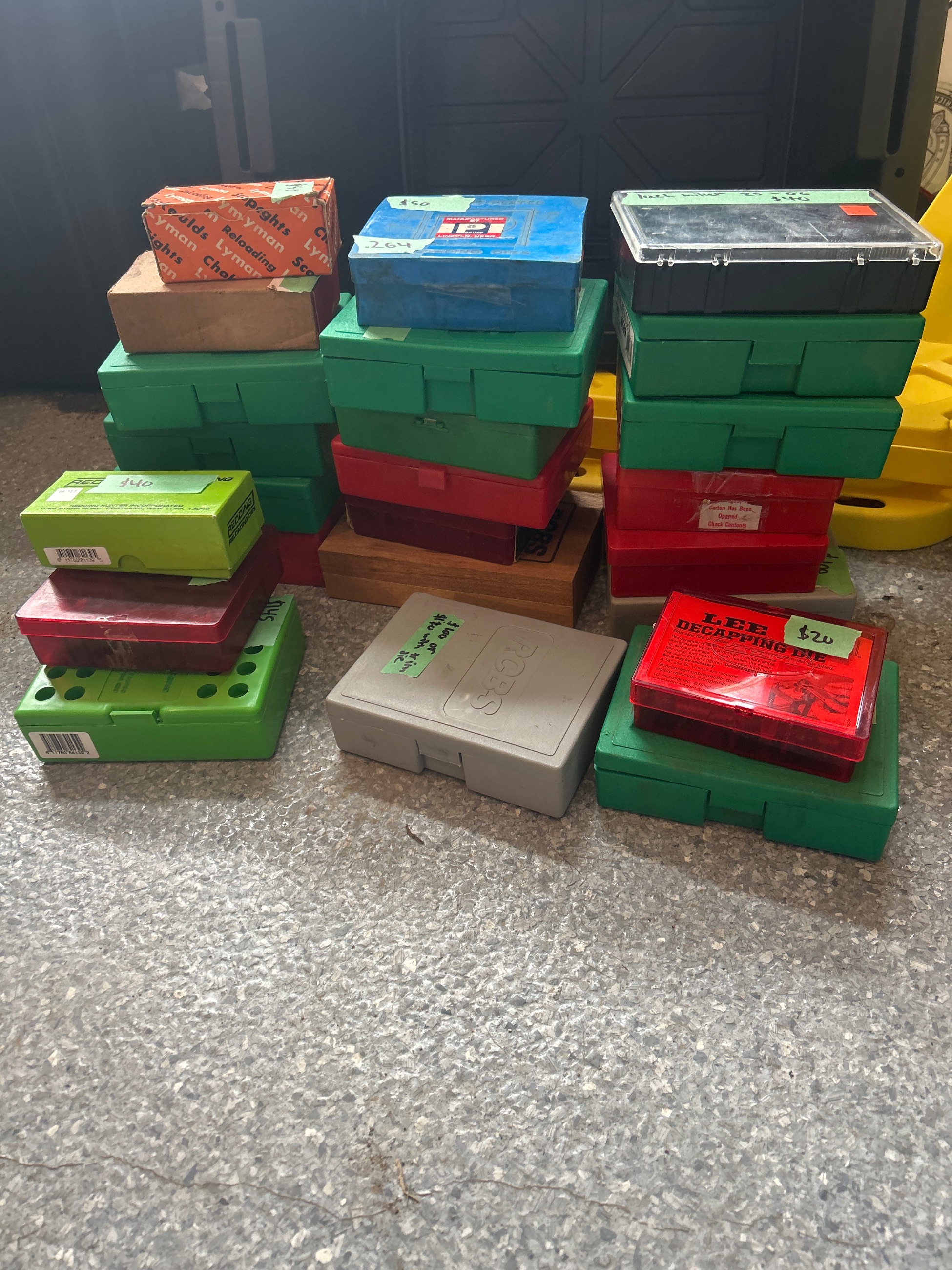 Photo of Reloading Estate Sale (Dies)