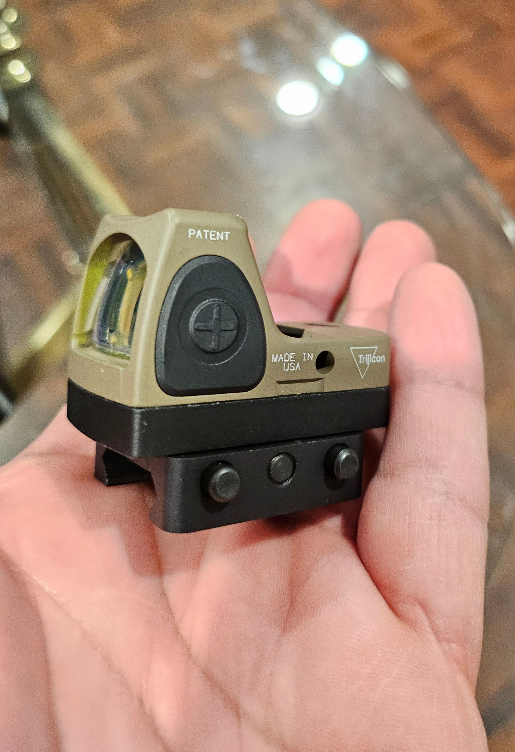 Photo of Trijicon RMR 3.25MOA red dot FDE package