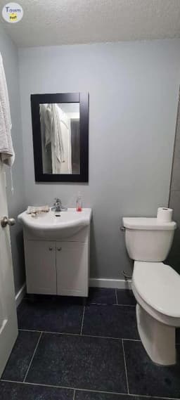 Photo of Room For Rent