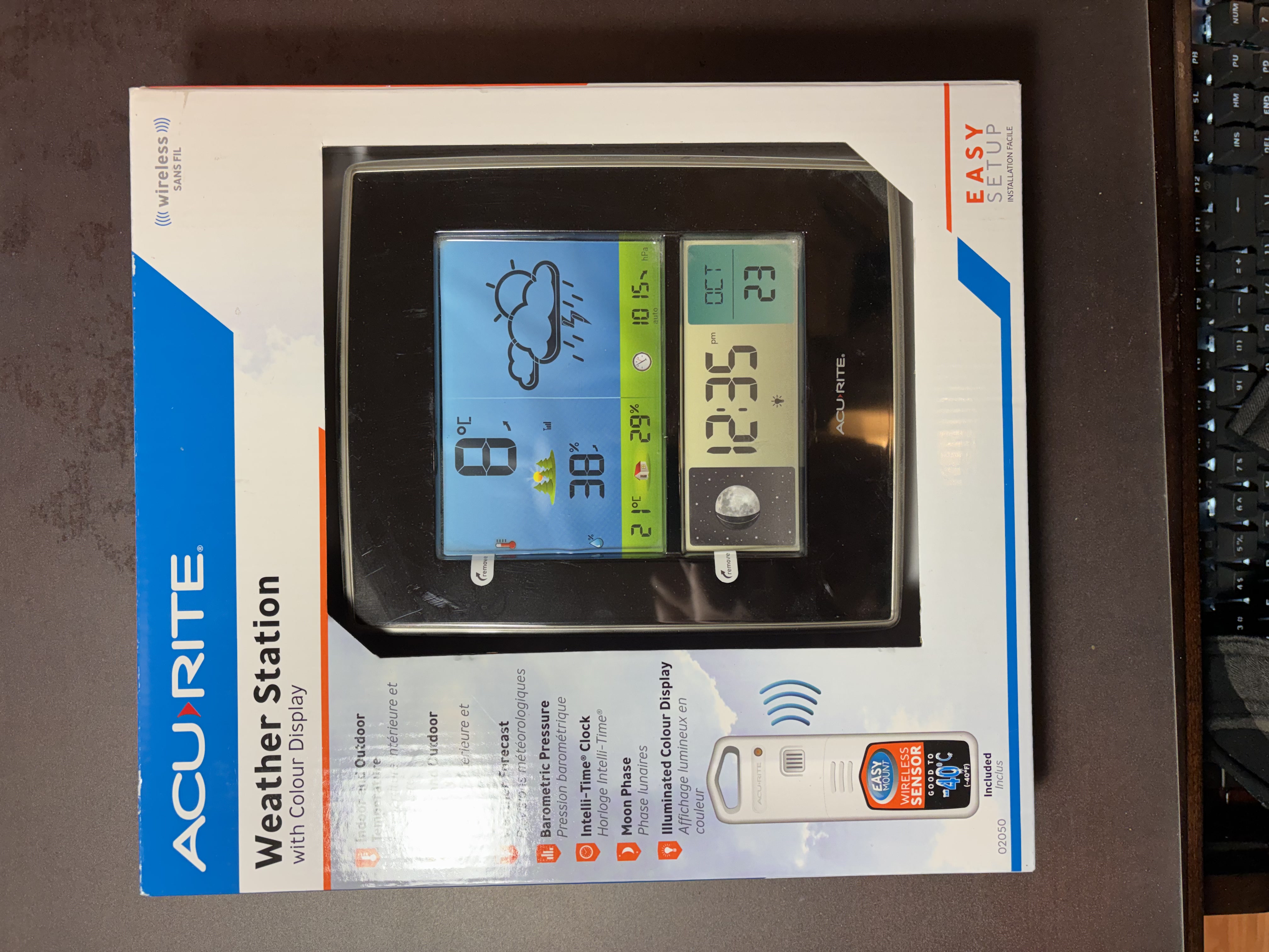 Photo of AcuRite Indoor/Outdoor Wireless Weather Station with colour Display