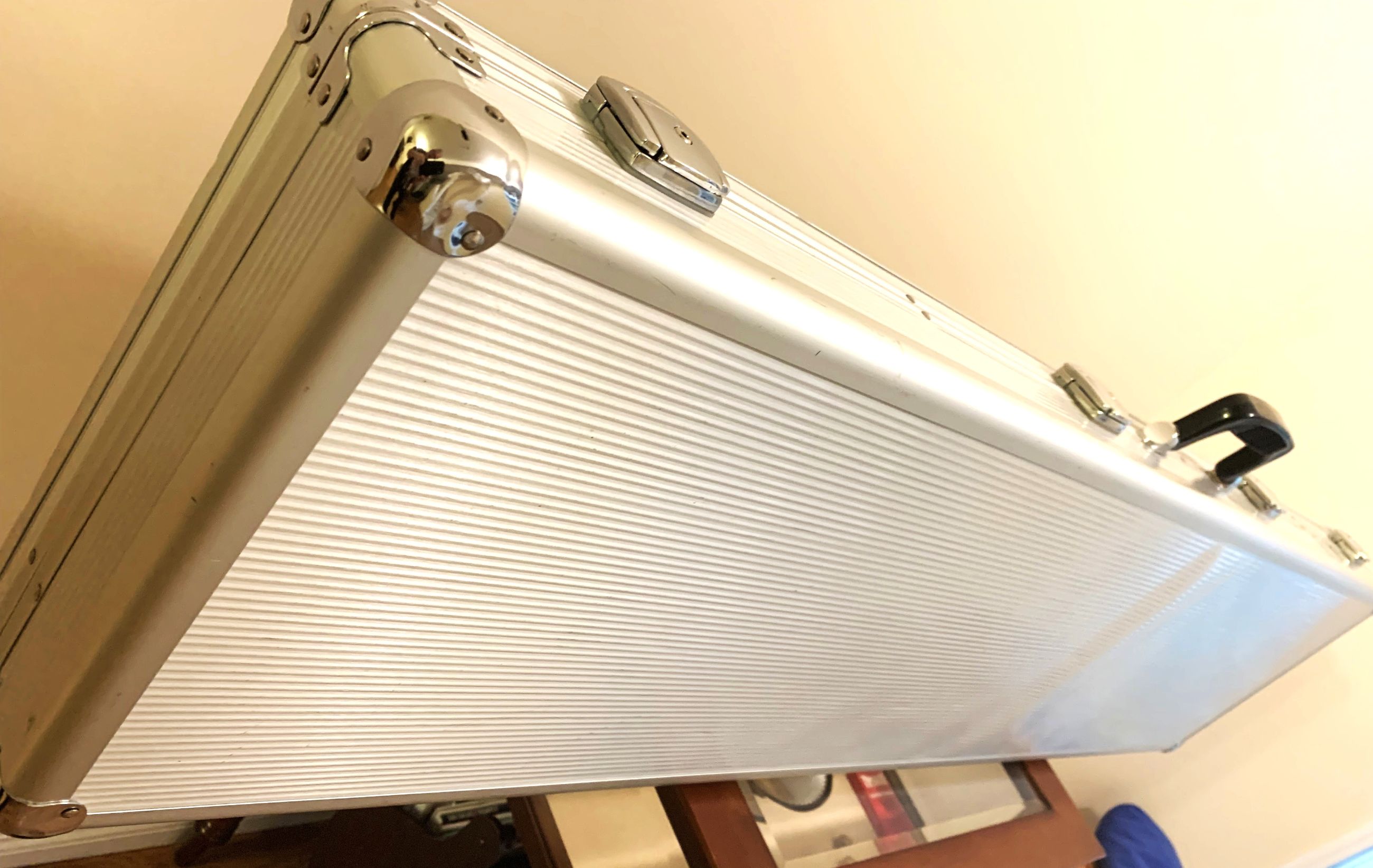 Photo of PLANO WATERPROOF ALLUMINUM AIRLINE APPROVED GUN CASE