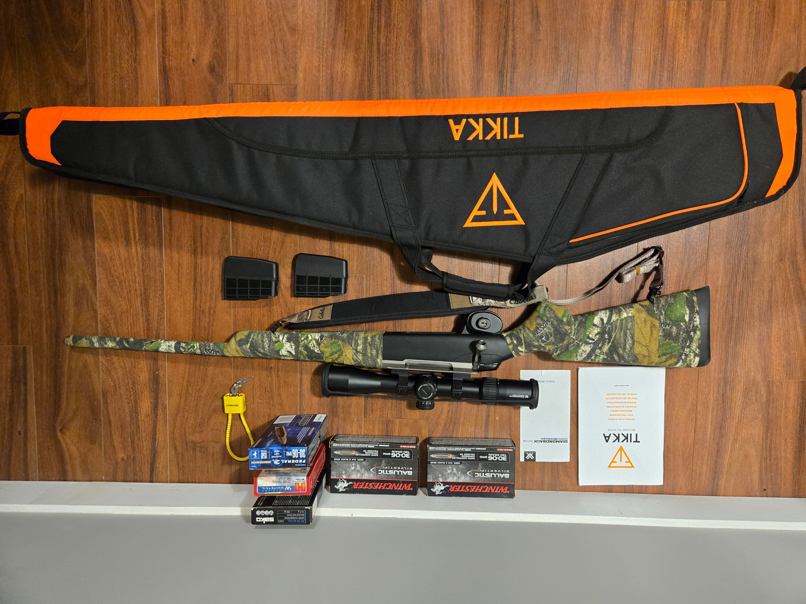 Photo of Tikka 30-06 almost new. Bag scope and ammo included 