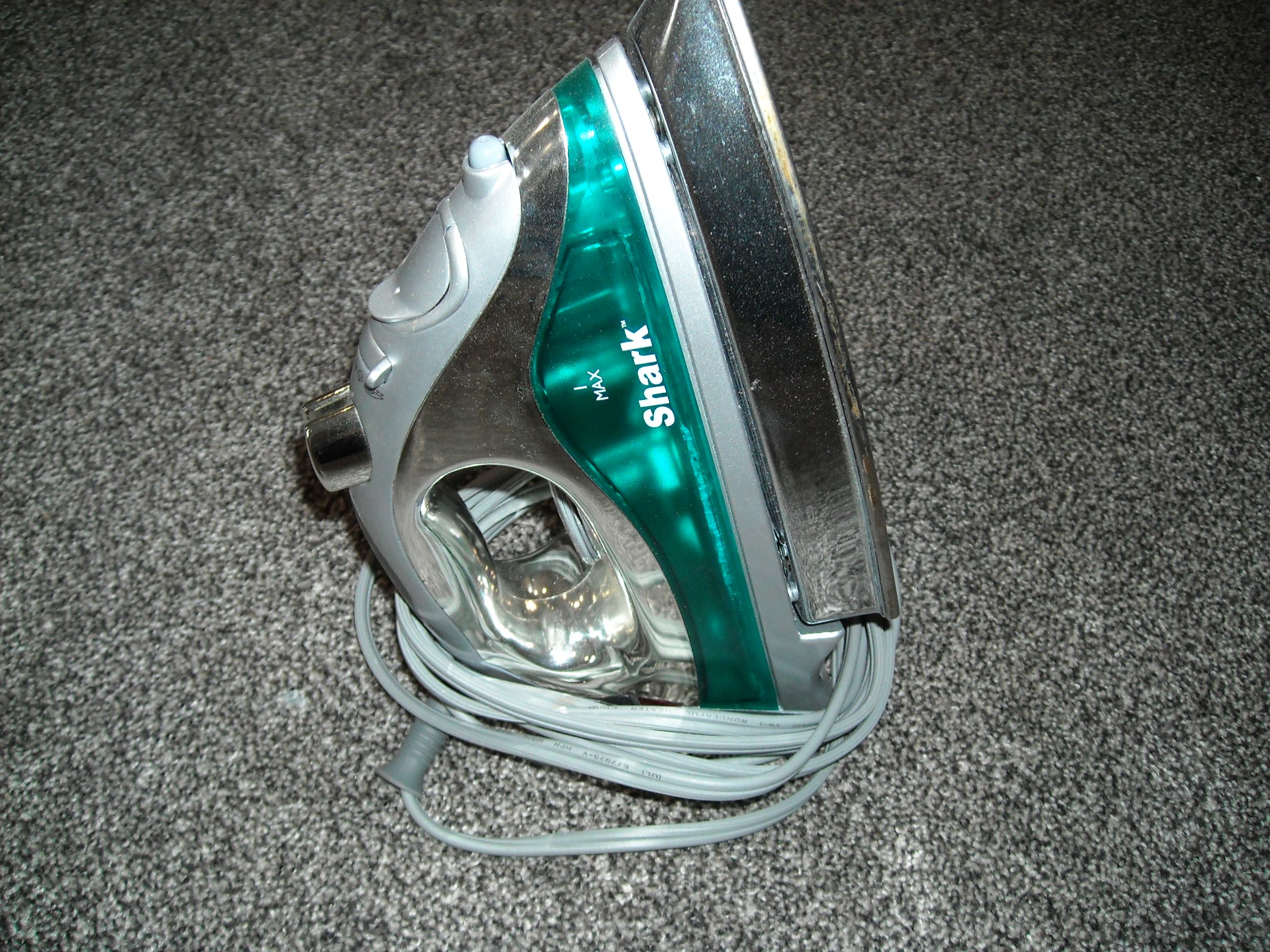 Photo of CLOTHES IRON*******LIKE NEW CONDITION