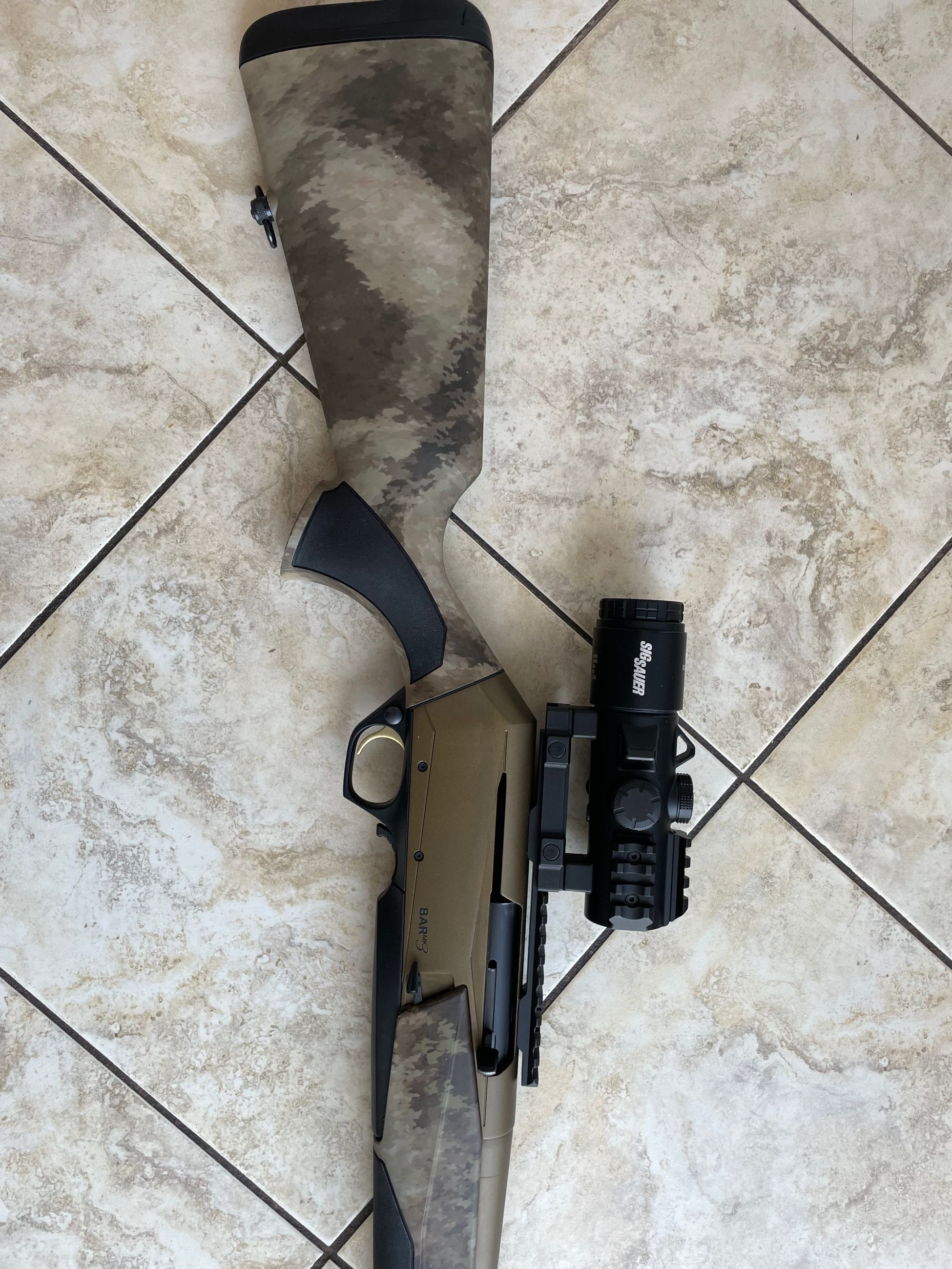 Photo of Browning BAR MK 3 Speed – OVIX (.30-06) + SIG Sauer Bravo 3 3×24 Scope