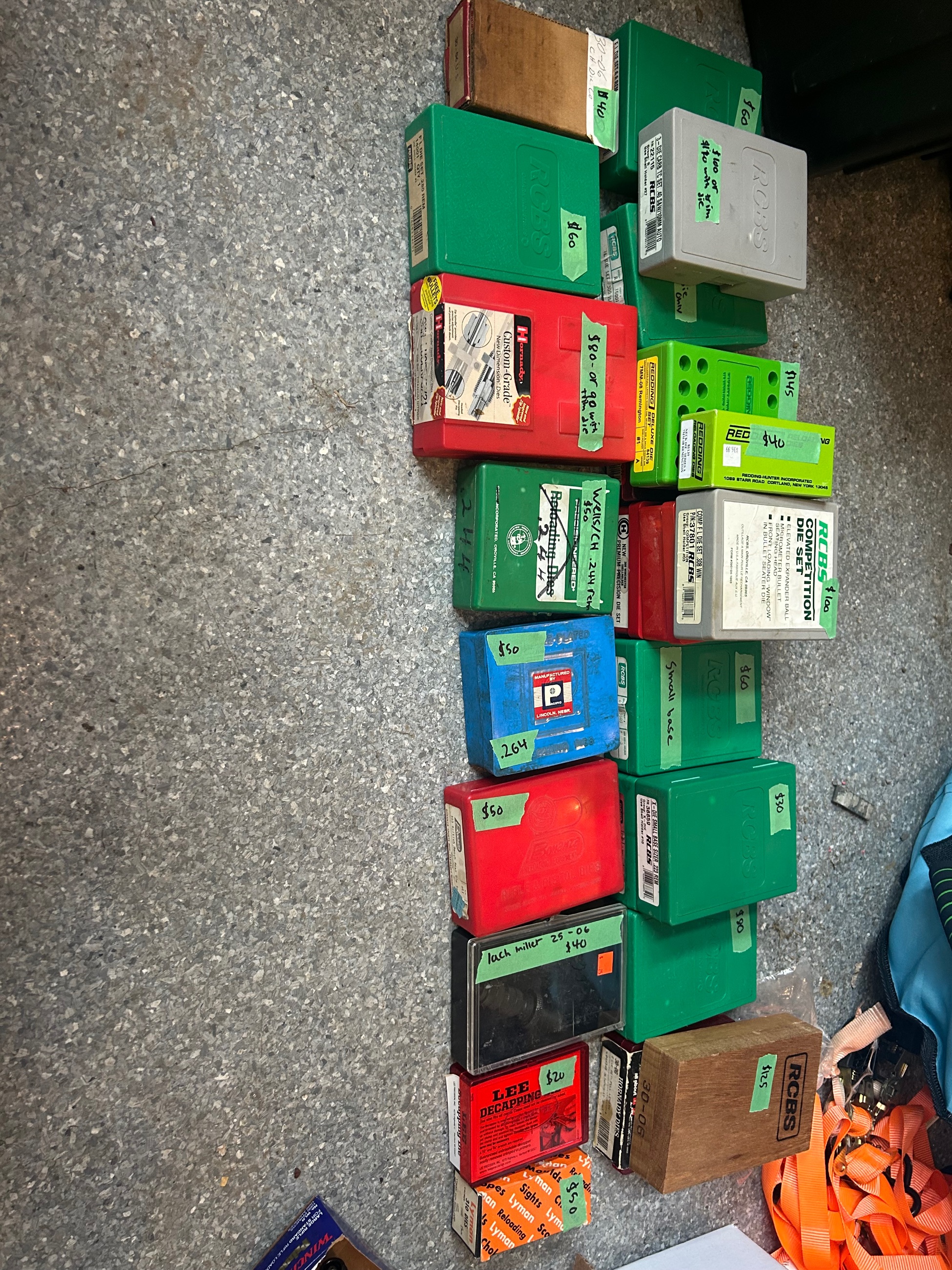 Photo of Reloading Estate Sale!!(dies)