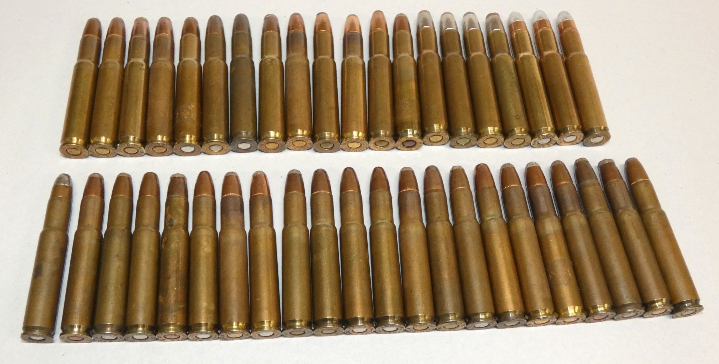 Photo of 32 REMINGTON - Mixed Vintage ammunition - 42 rounds