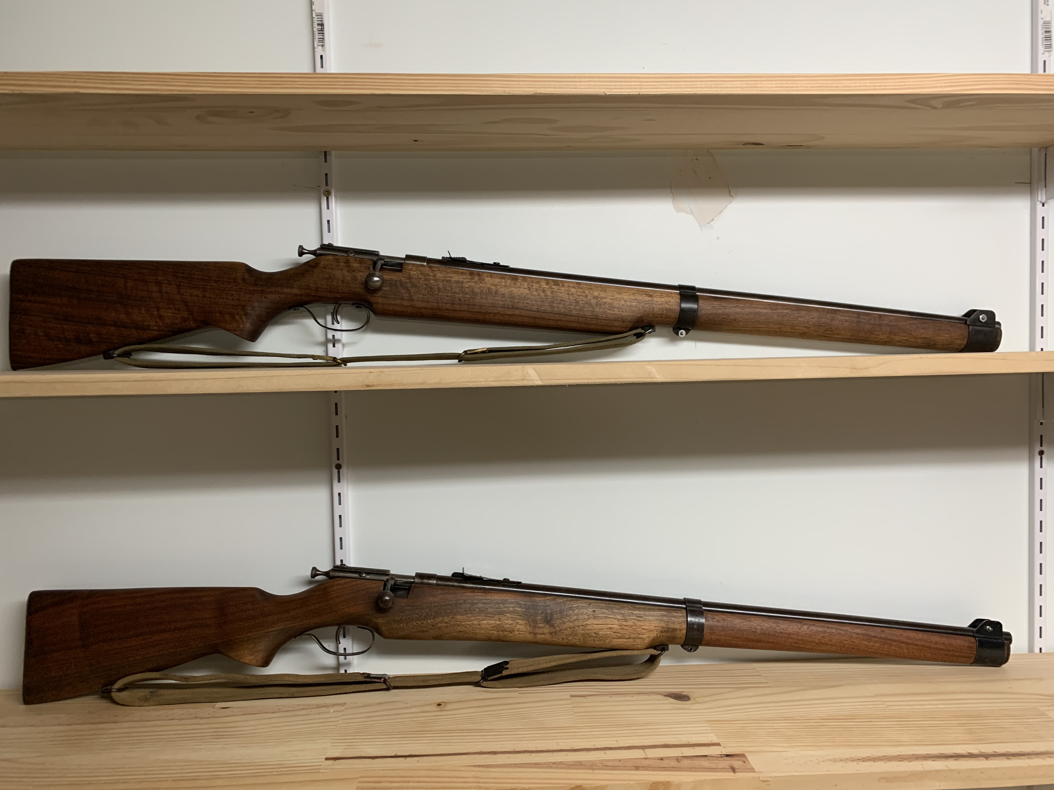 Photo of WTS Cooey model 82 rifles