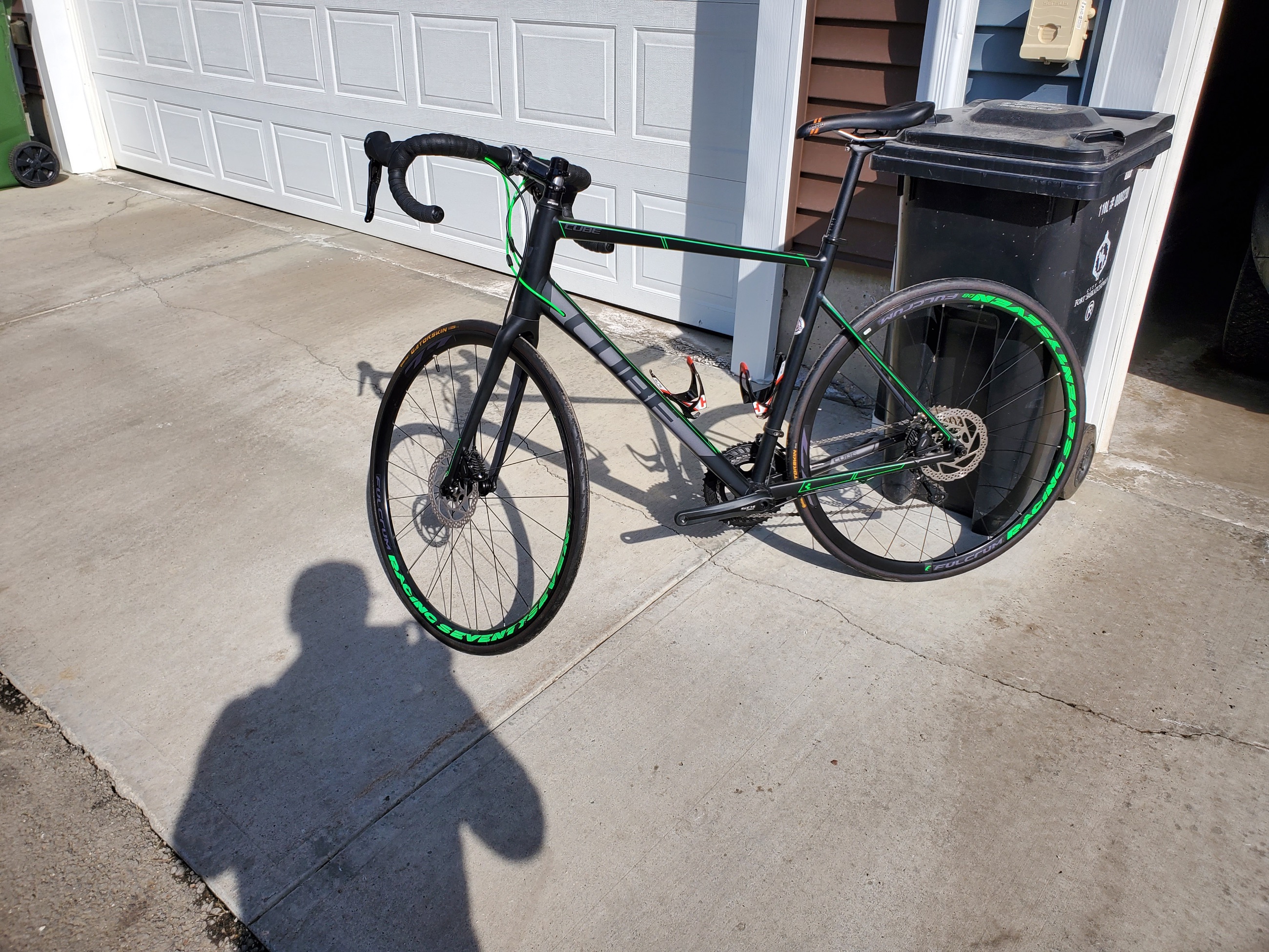 Photo of Large Cube Attain TL