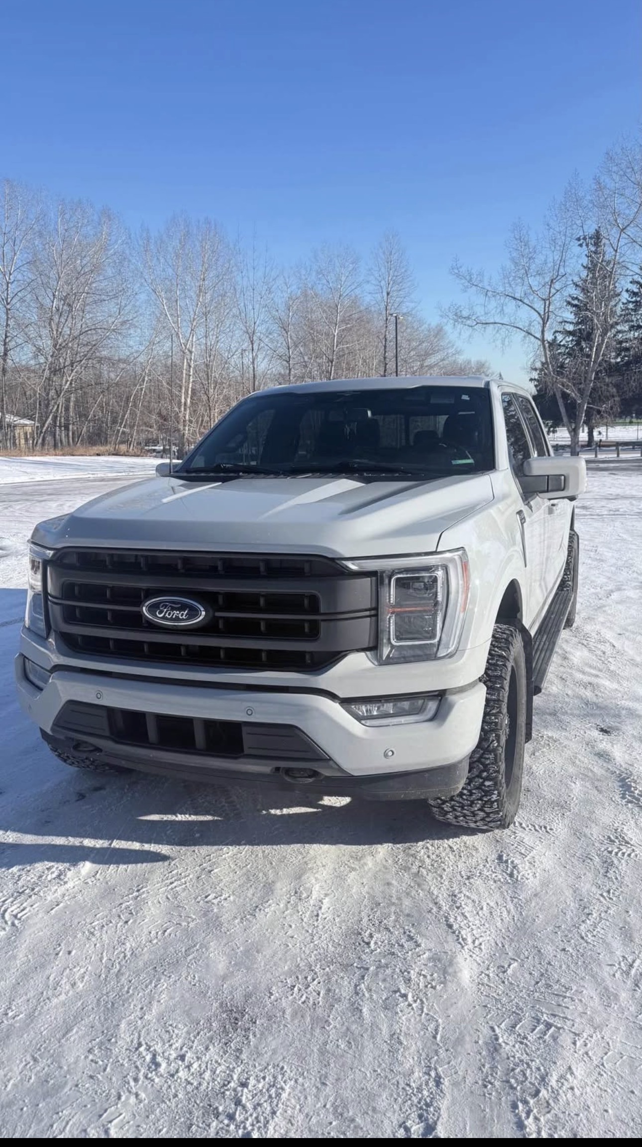 Photo of Ford F-150 Lariat hybrid fx4 package 2023