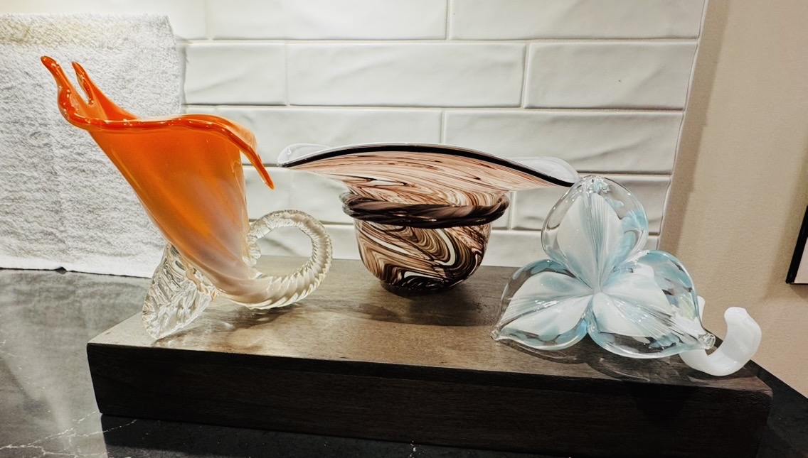 Photo of 2 Murano/ 1 Murano style blown glass