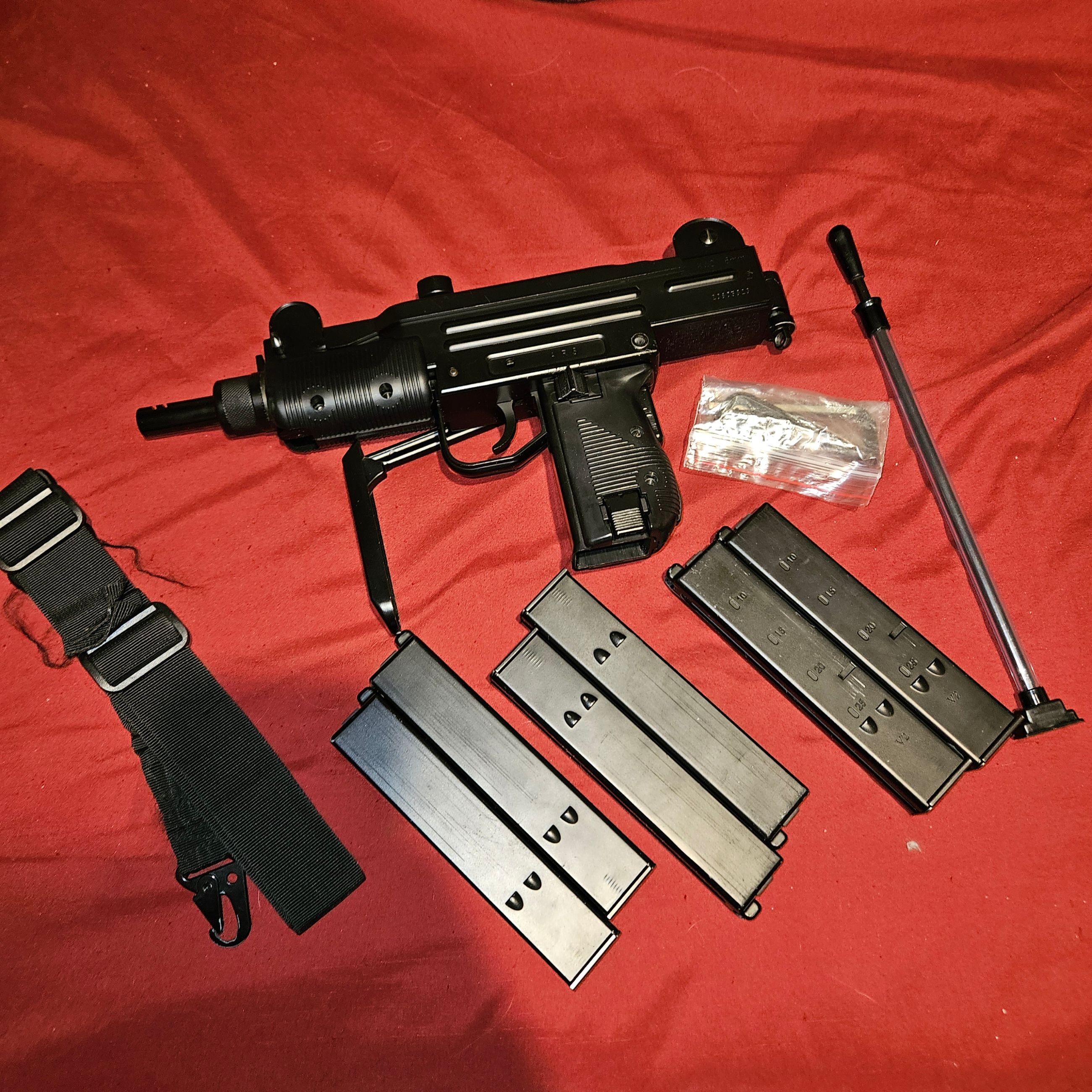 Photo of KWC mini uzi