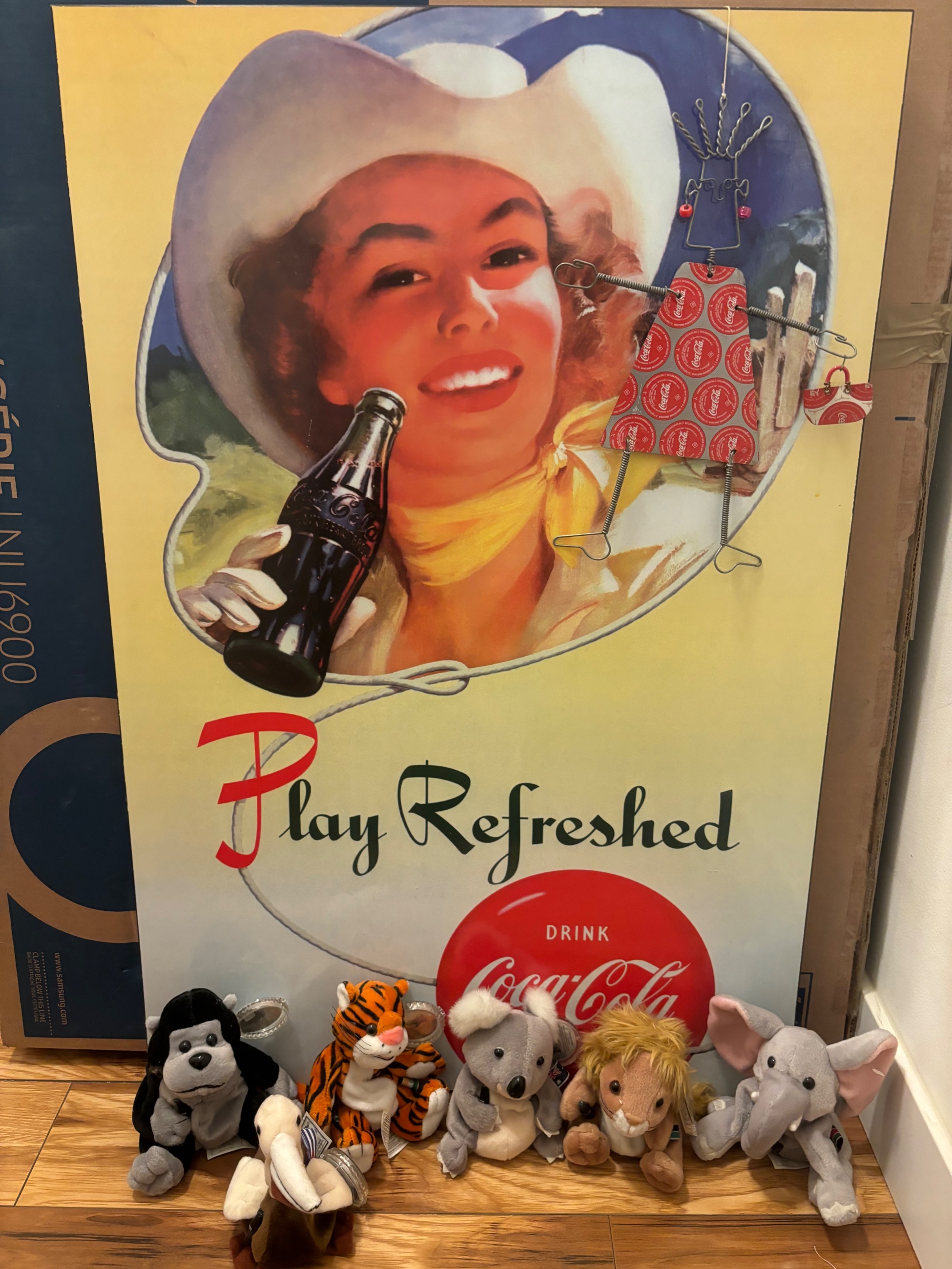 Photo of Coca-Cola Collectibles $5-18