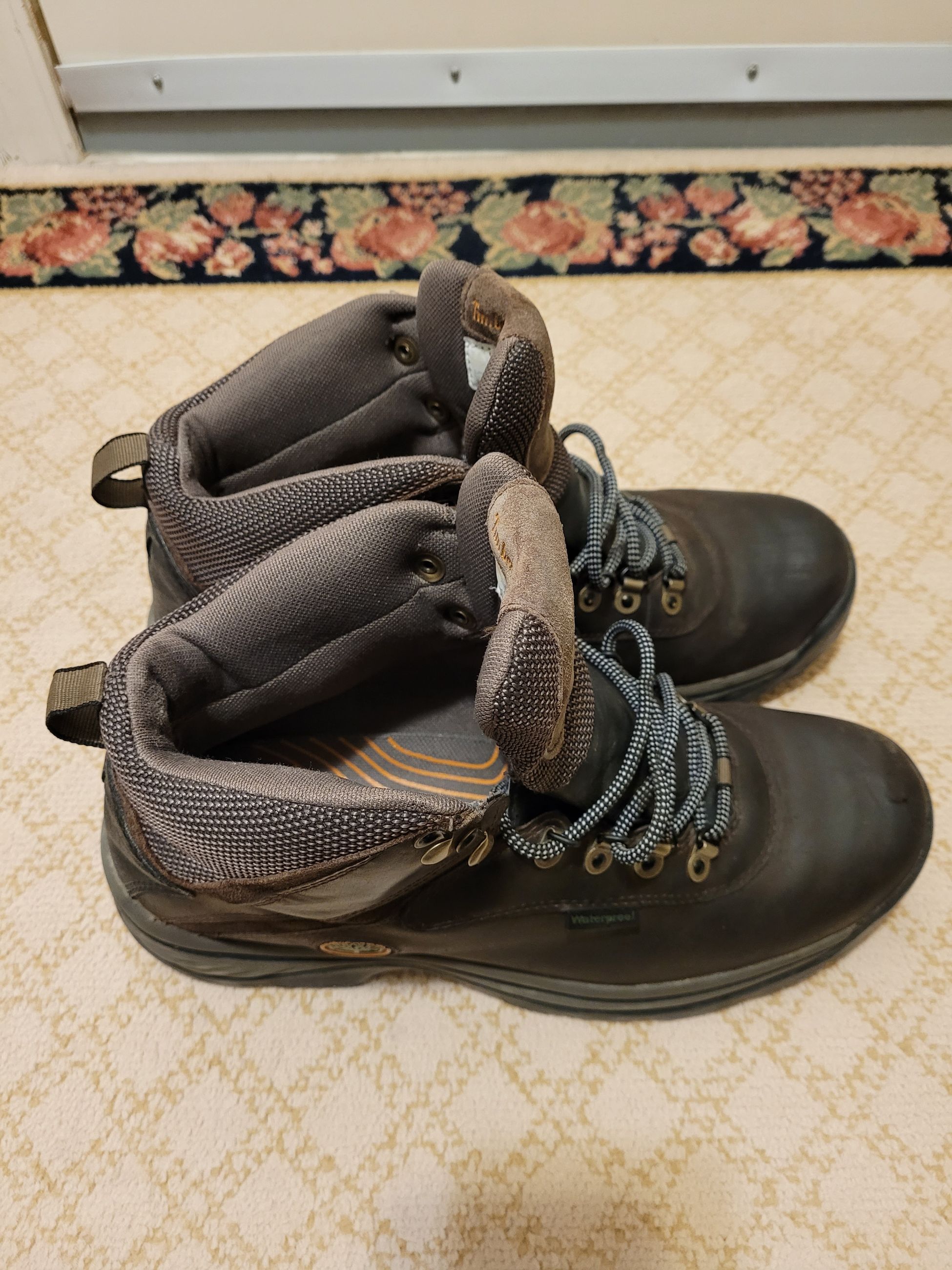 Photo of Timberland Leather Hiking Boots (Size 10) 