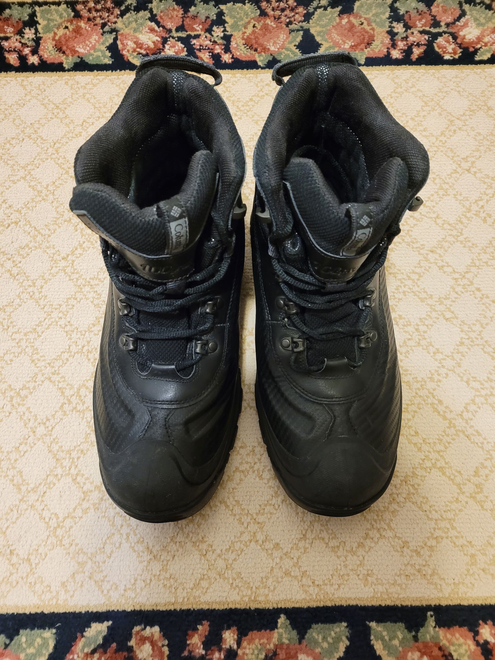 Photo of Columbia Omniheat Waterproof Winter Boots (Size 10)