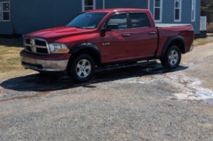 Photo of 2009 Dodge Ram 1500 SLT 4 x4. 5.7 Hemi