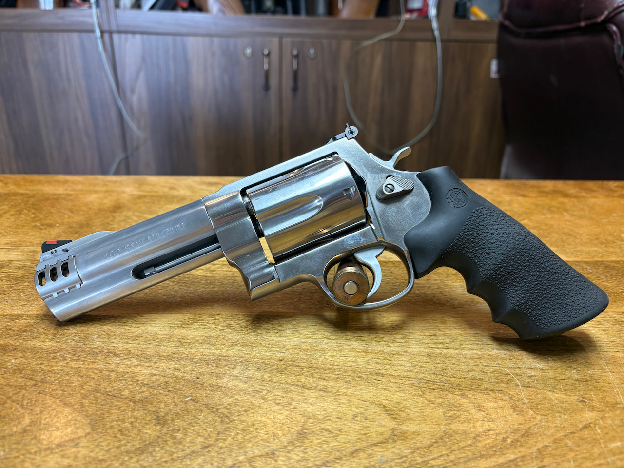 Photo of Smith and Wesson 460V .460 S&W