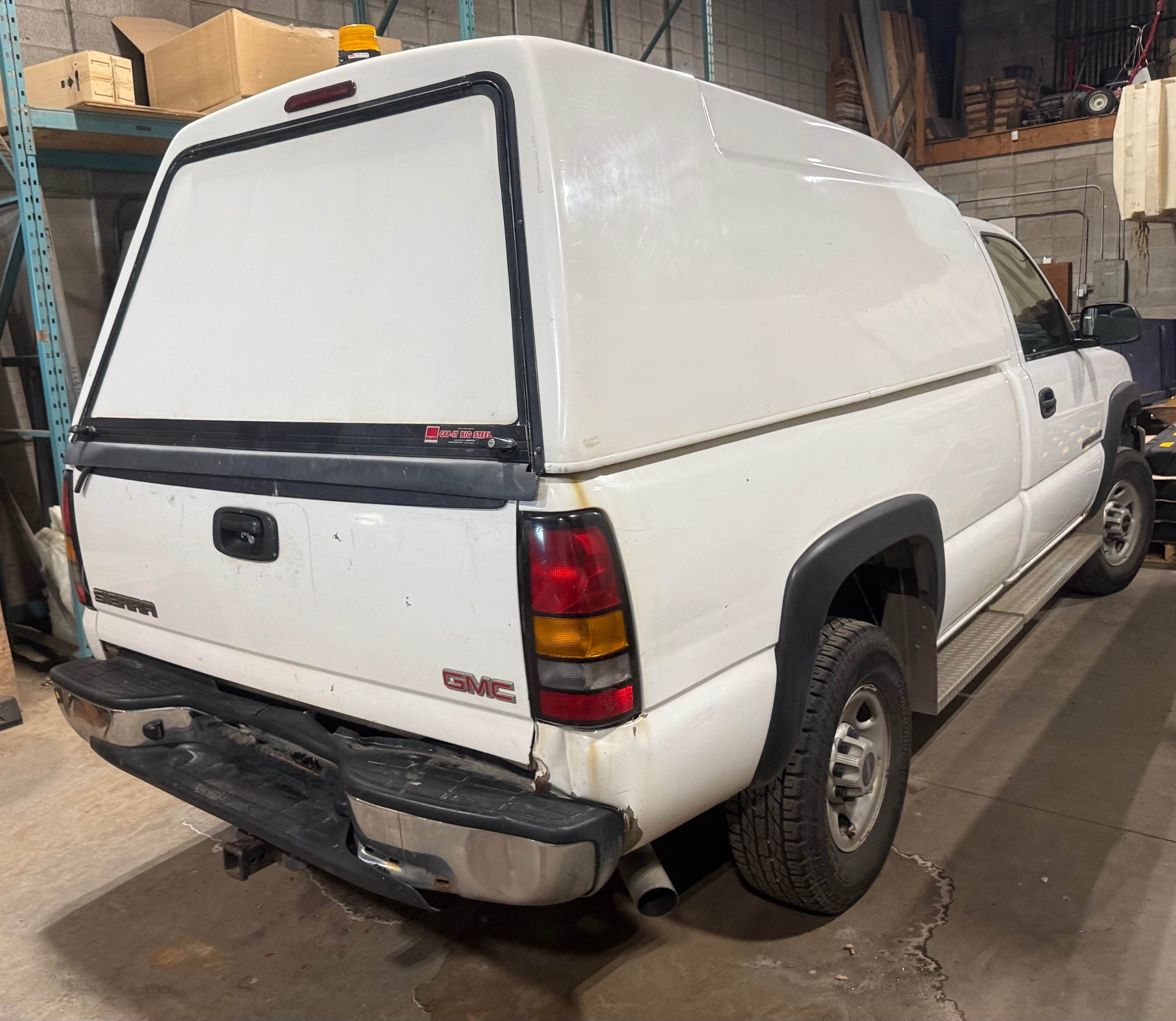 Photo of 2006 gmc 2500 HD 195k