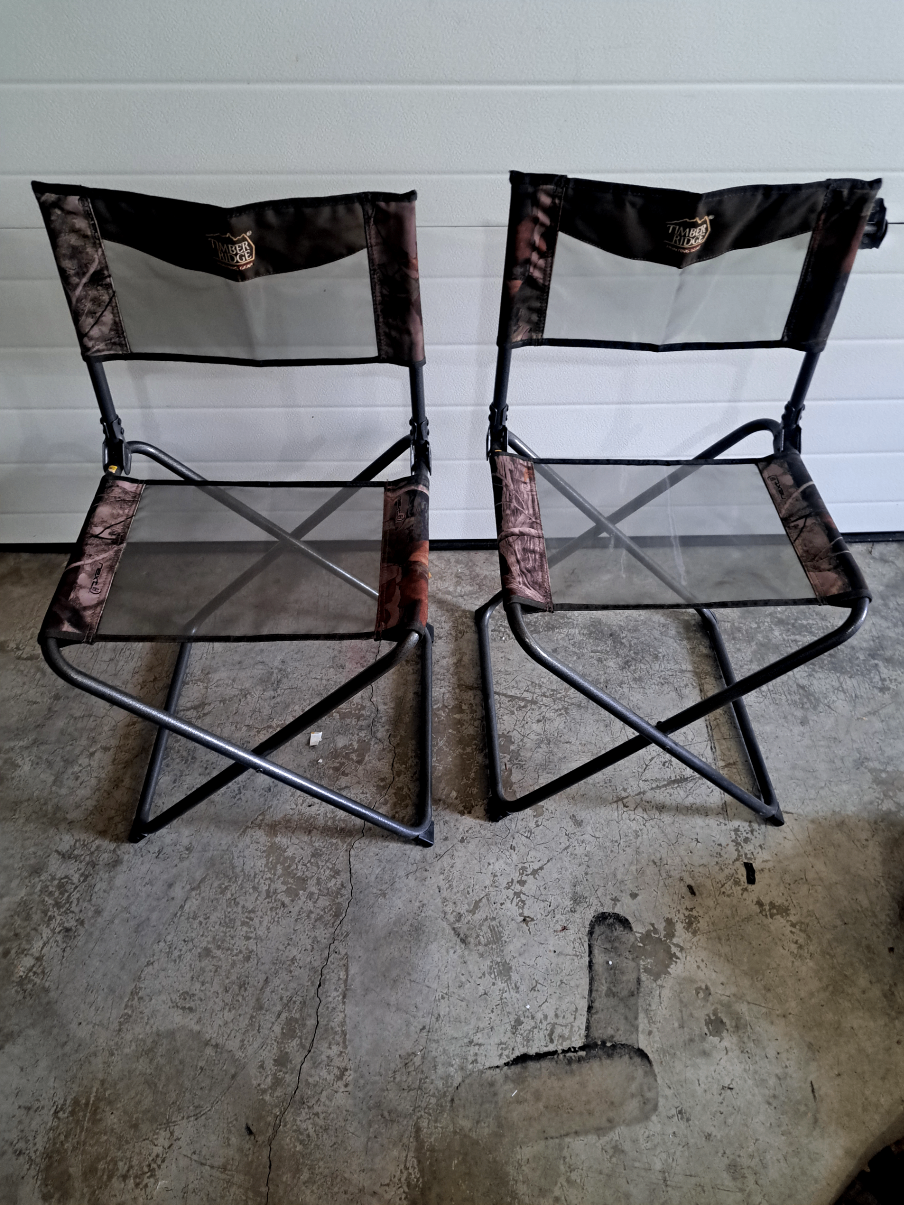 Photo of 2 timber ridge foldable hunting or camping chair