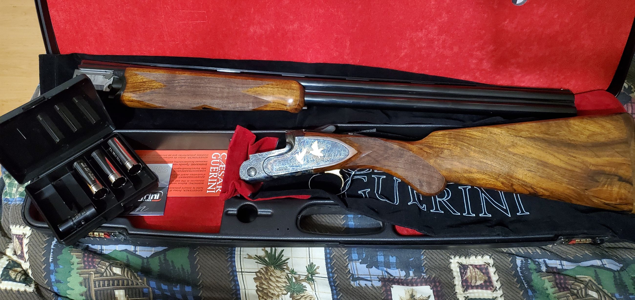 Photo of Caesar Guerini Magnus Ltd 12g