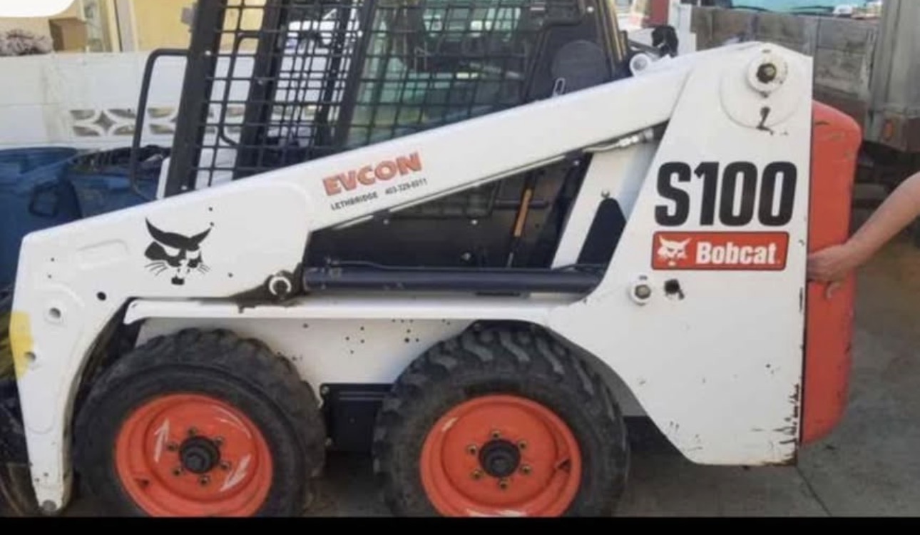 Photo of 2012 Bobcat Skidsteer S100