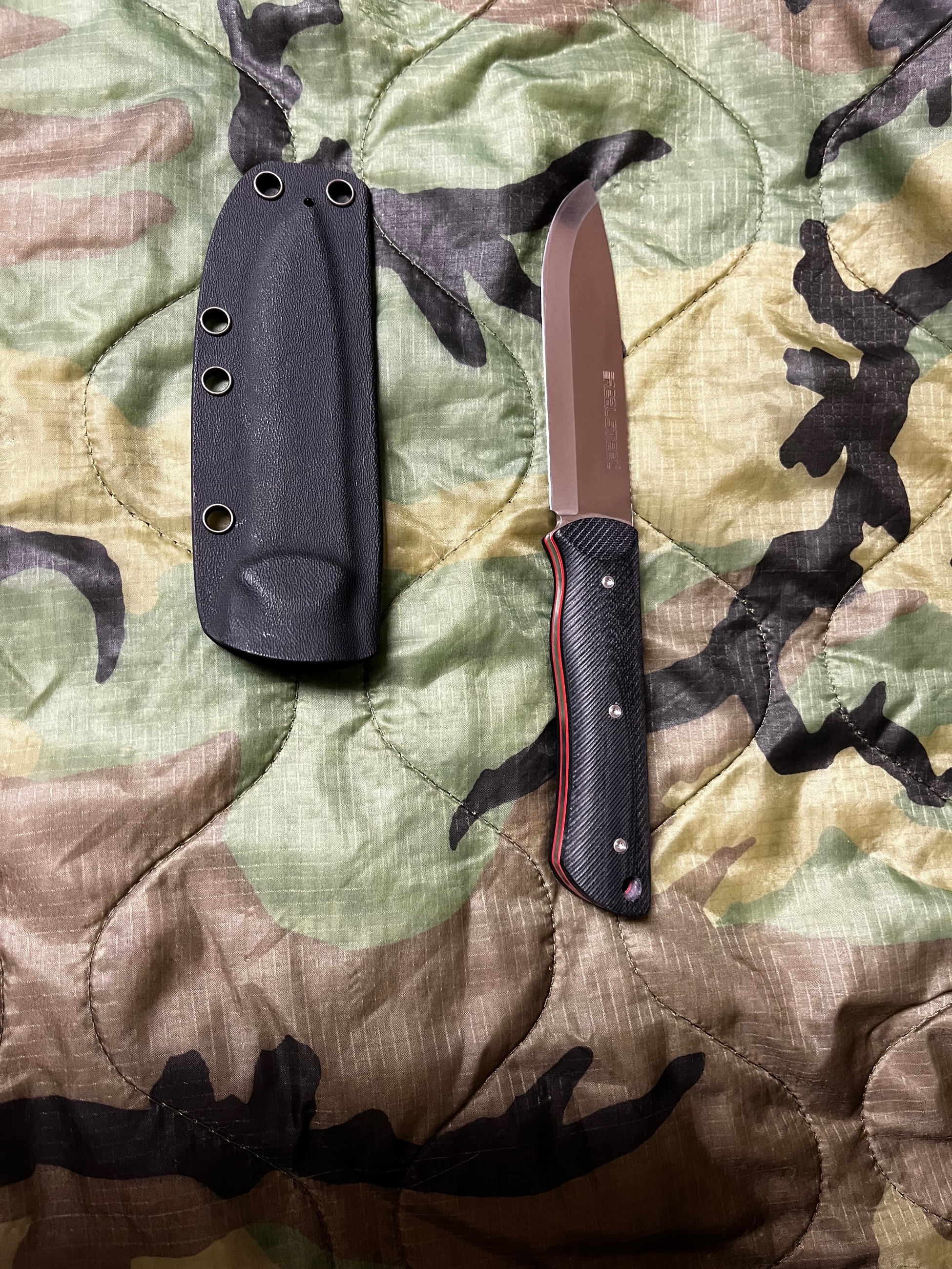 Photo of Field, bush, tactical knife