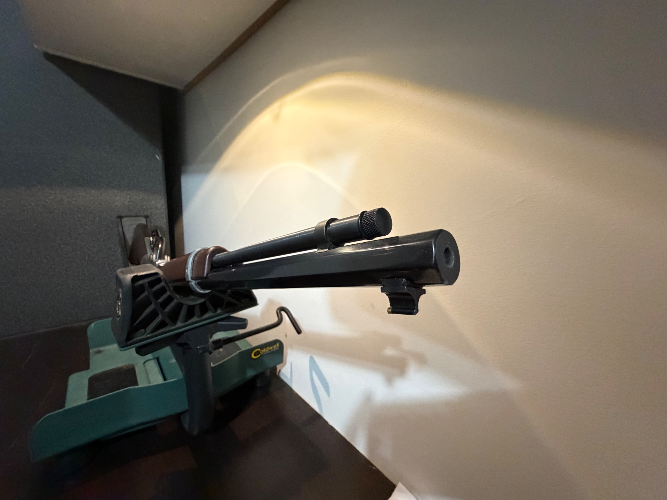 Photo of Henry Silverboy Youth 22 with Skinner Sight 