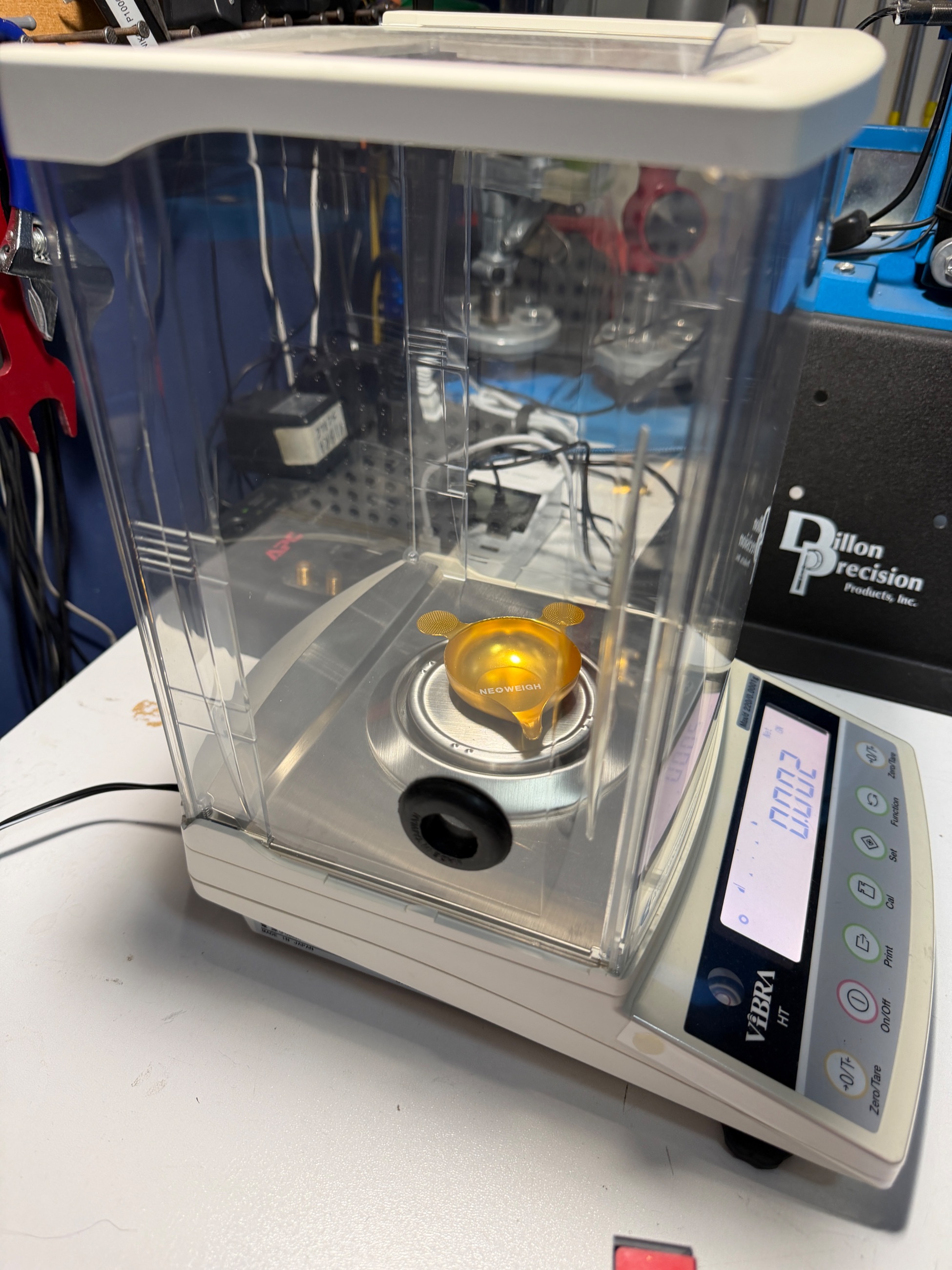 Photo of REDUCED!!!! VIBRA HTR 220E Lab quality scale